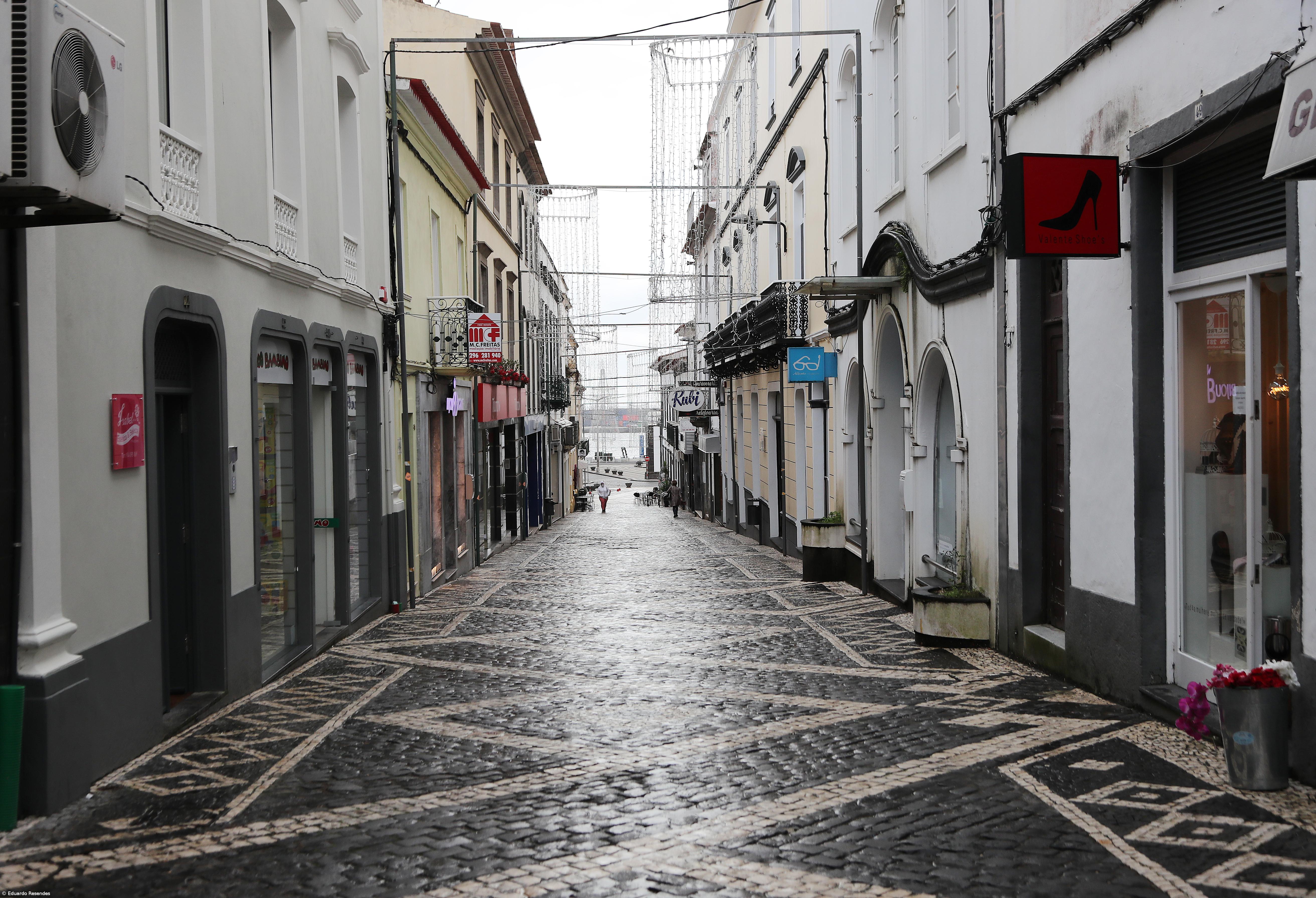 Vírus matou e abalou a vida dos açorianos mas também os tornou mais fortes e resilientes – Imagem 4