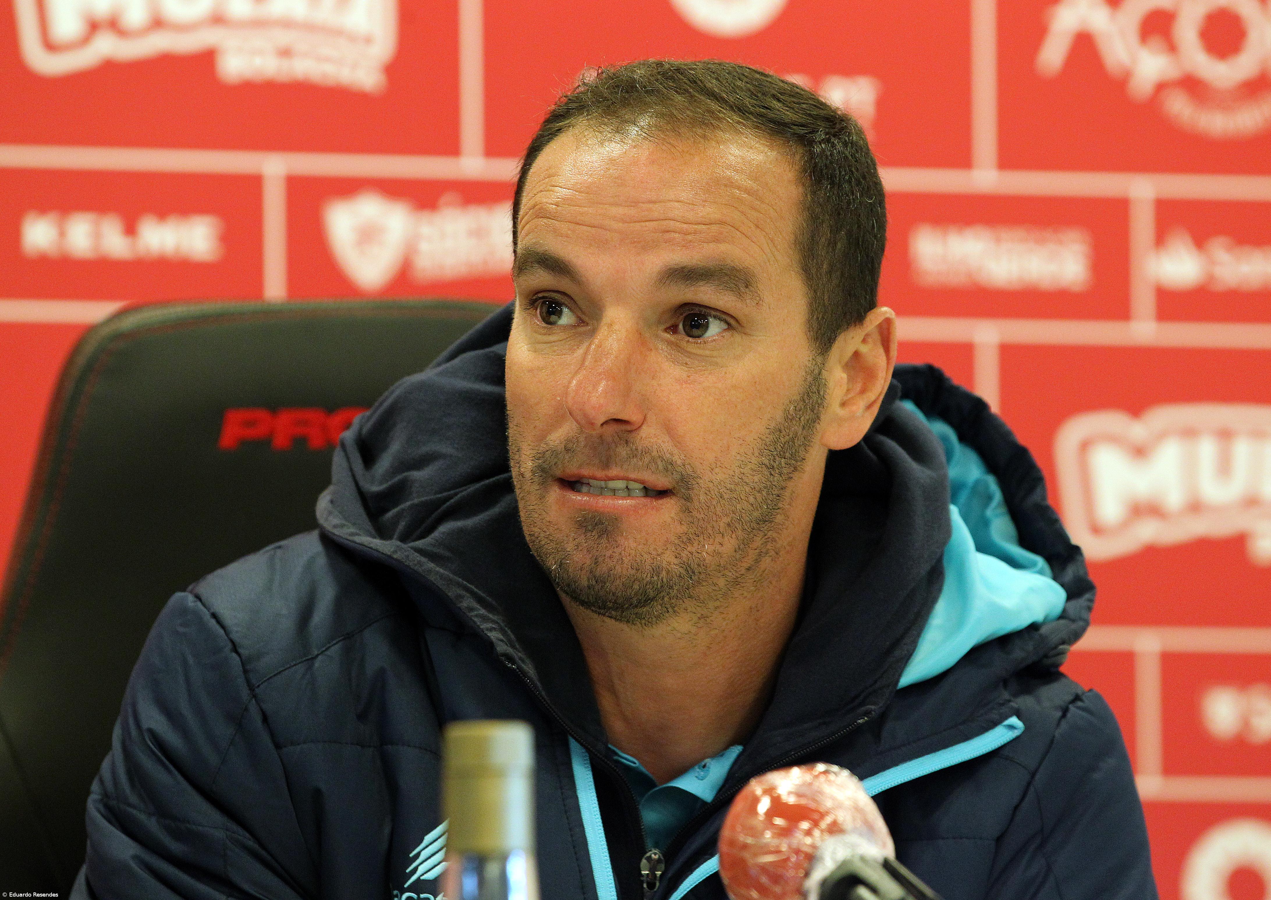 I Liga: Petit quer Santa Clara a “olhar para cima” e a continuar a ganhar – Imagem 1