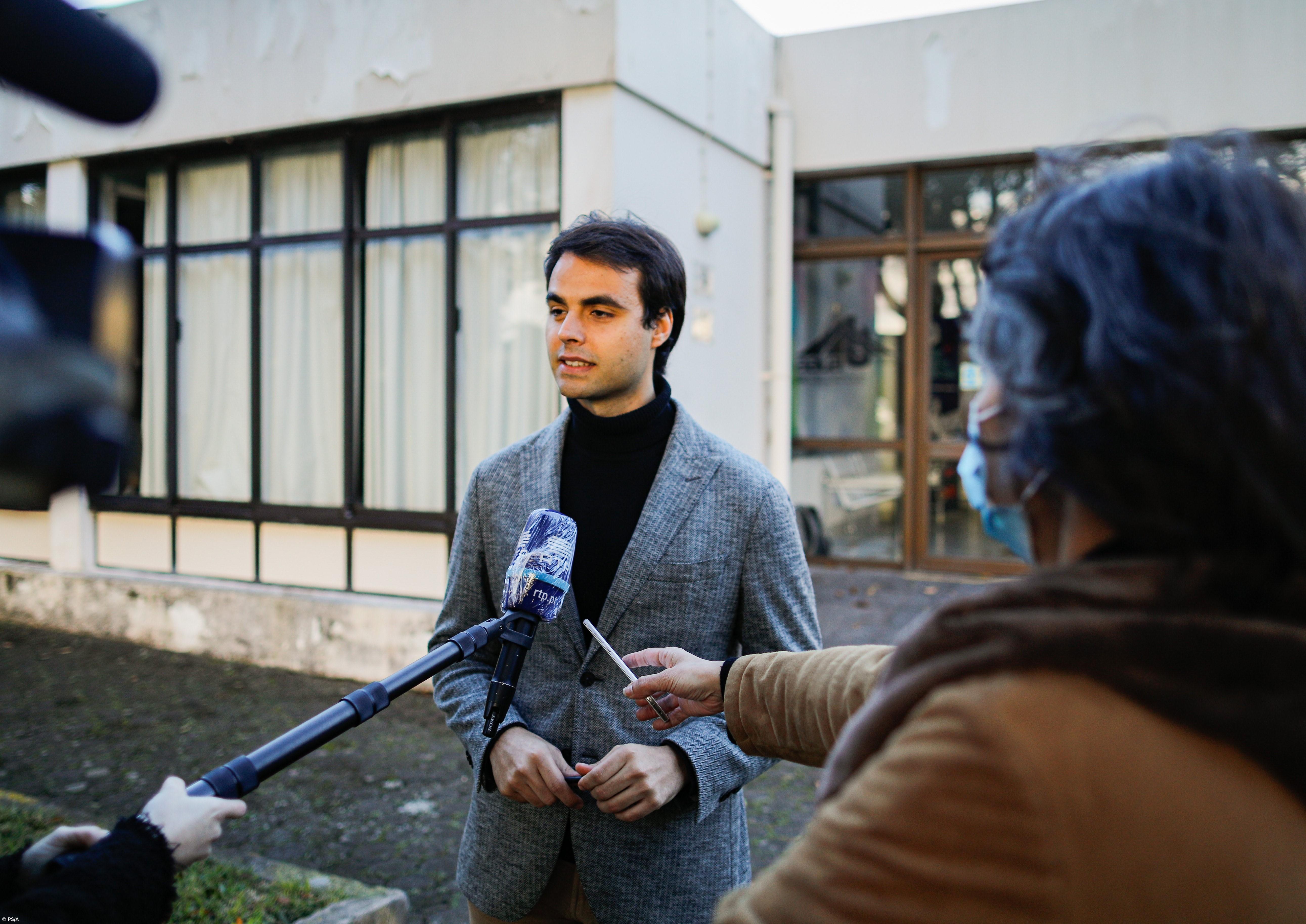 PS/Açores quer plano de saúde mental para alunos da região – Imagem 1
