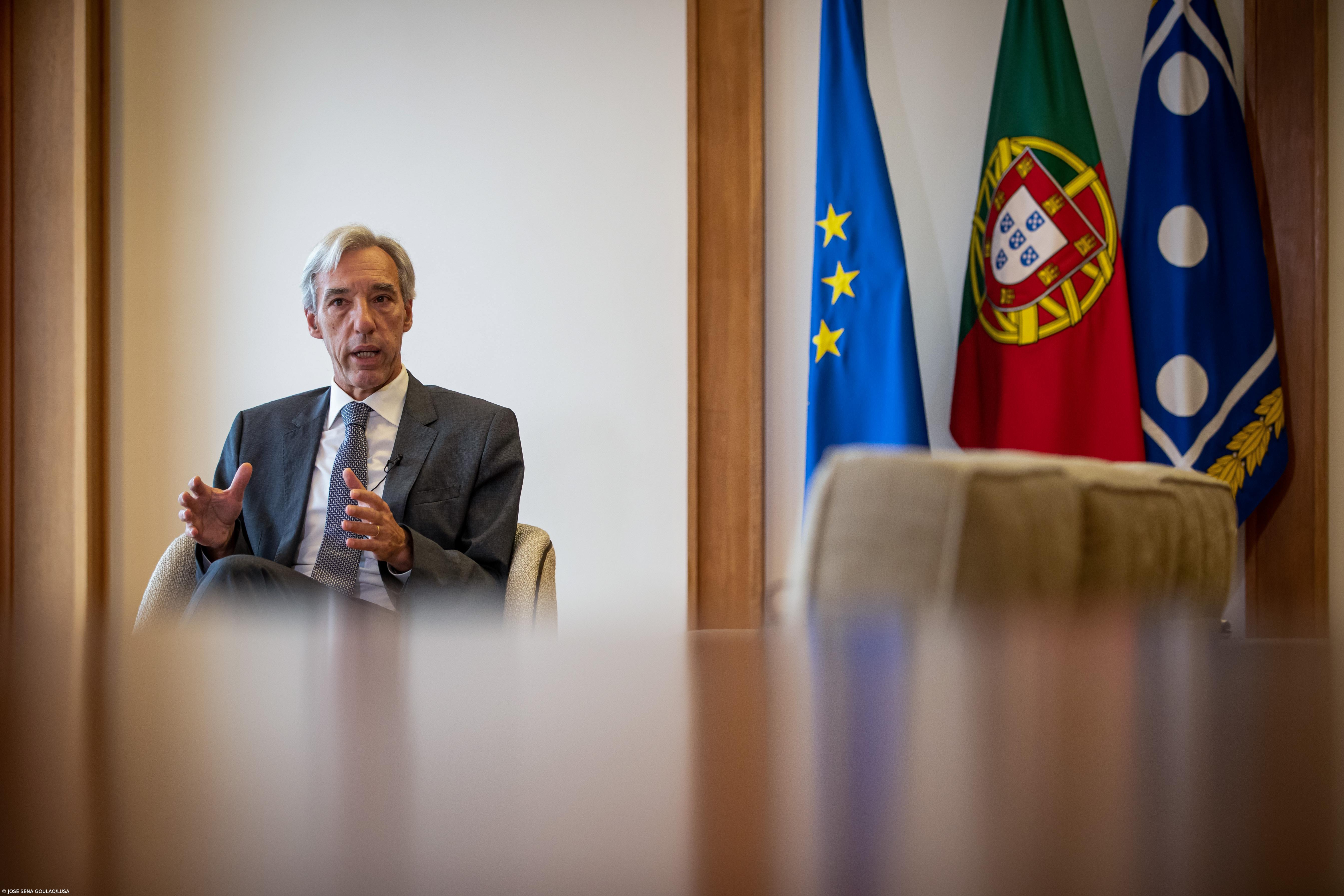 Ministro da Defesa em Paris para reforçar presença portuguesa na operação Takuba – Imagem 1