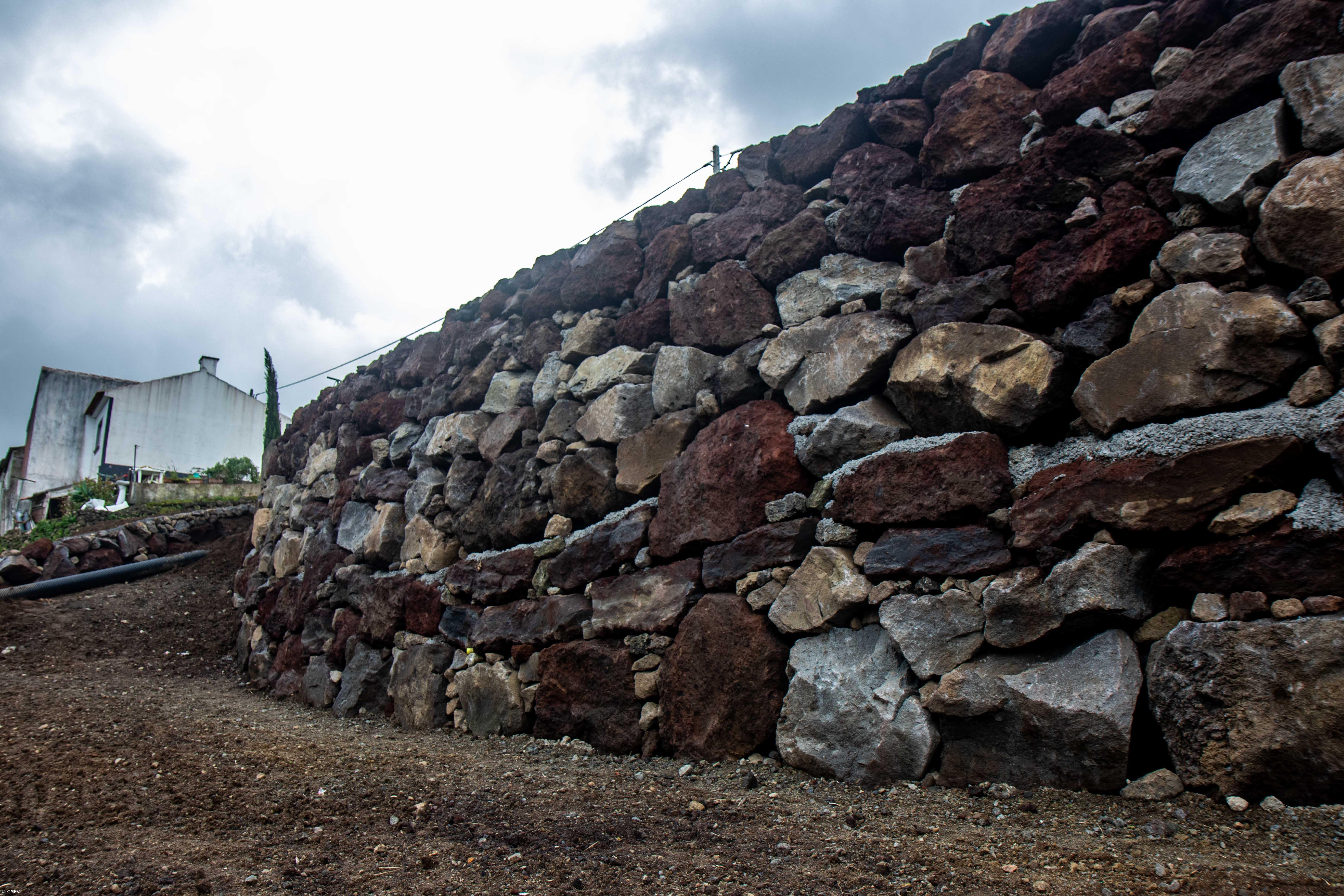 Reforço da segurança ao nível de muros de sustentação e vias municipais – Imagem 2