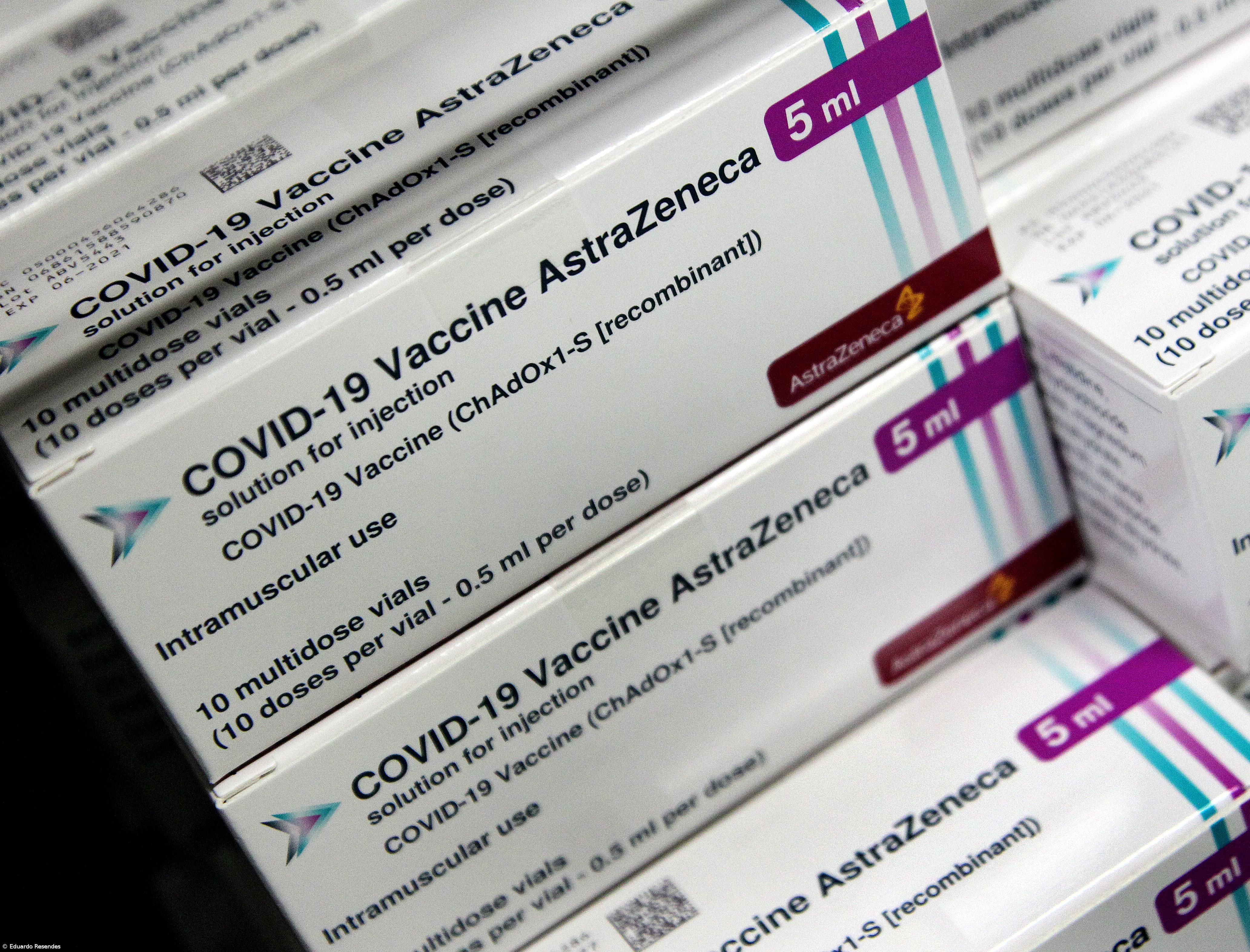 Lotes suspensos da AstraZeneca não foram distribuídos em Portugal, garante DGS/Infarmed – Imagem 1