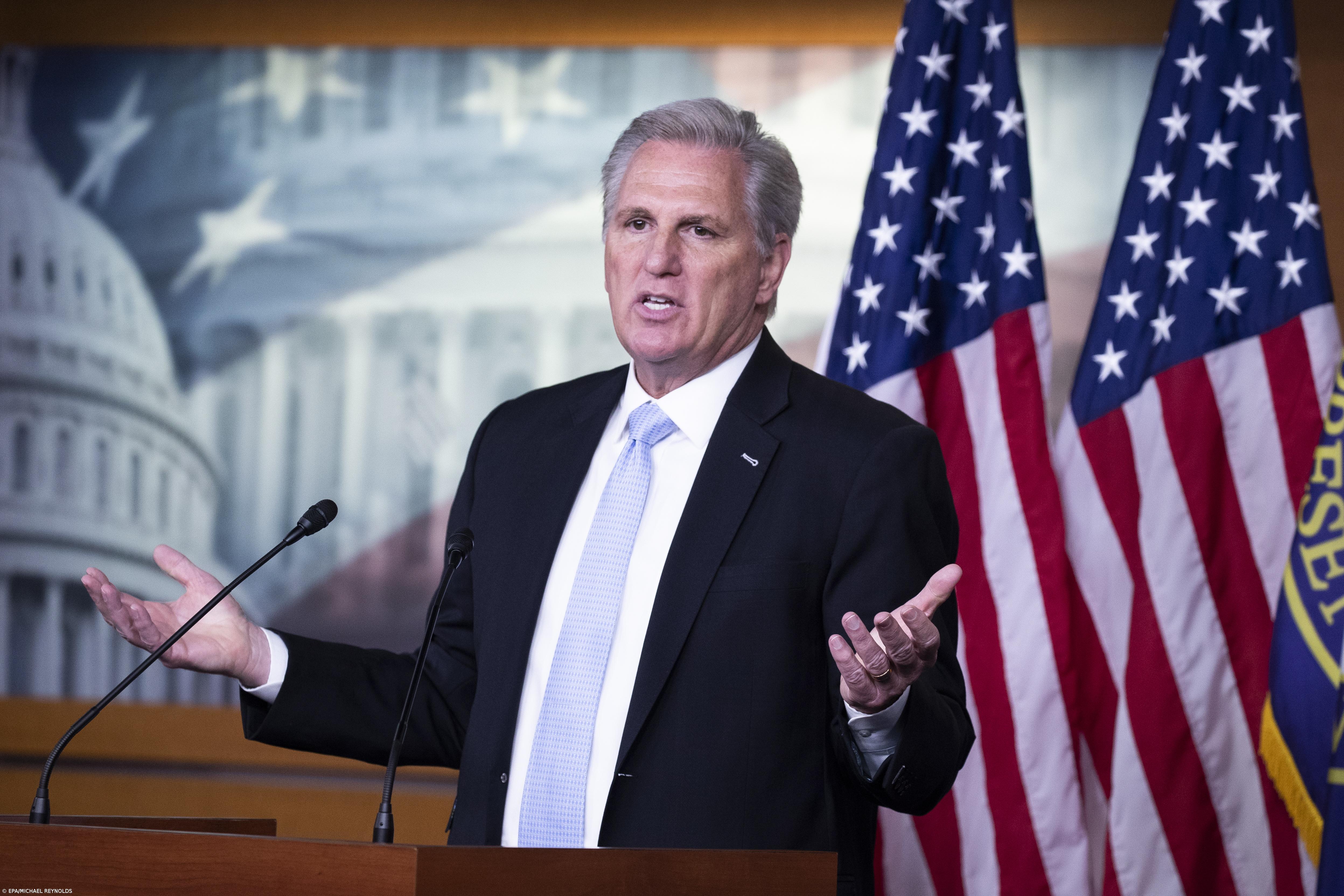 Republicanos deslocam-se à fronteira com o México preocupados com migrantes – Imagem 1