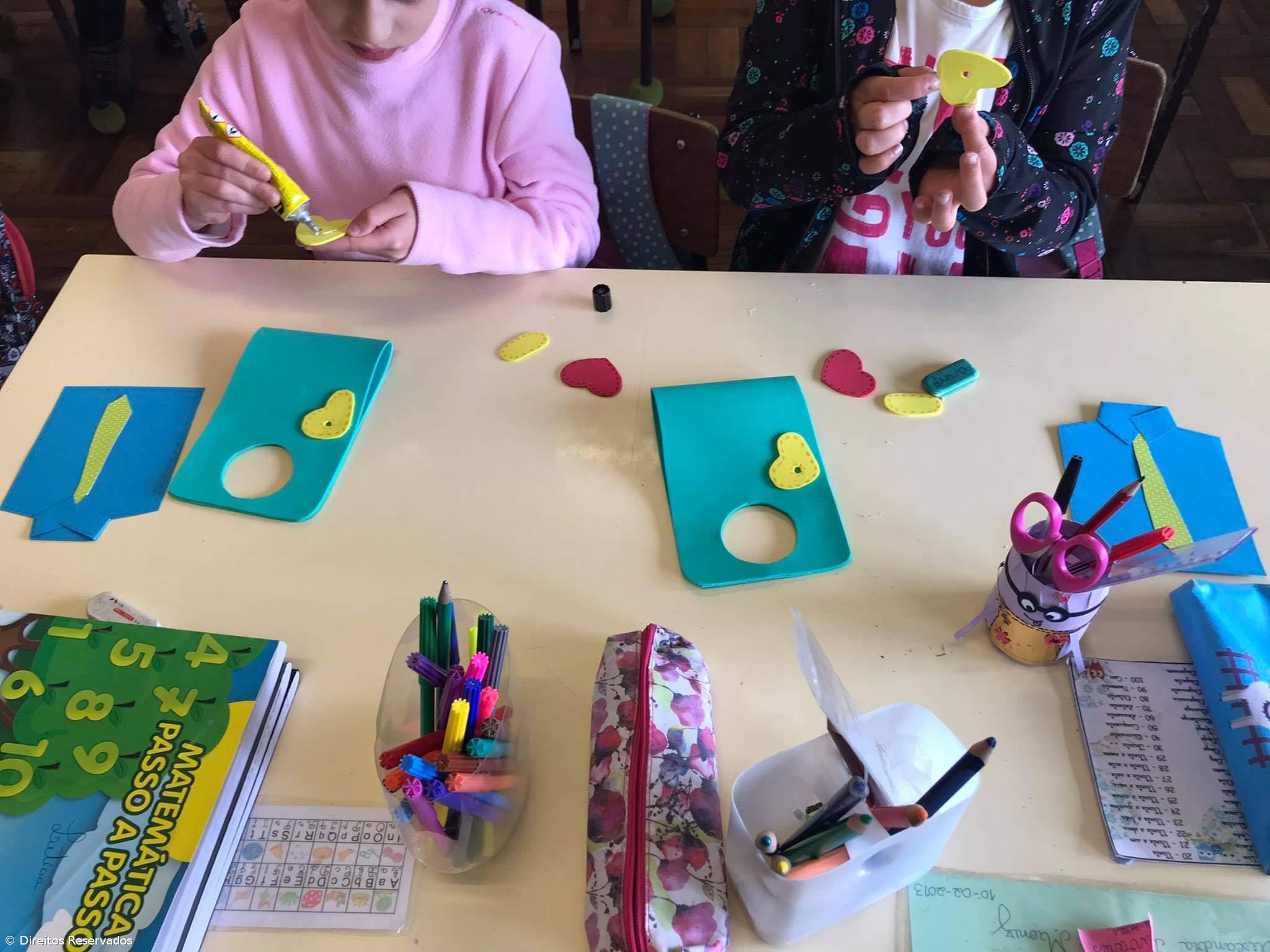 Crianças homenageiam pai pela expressão plástica – Imagem 7