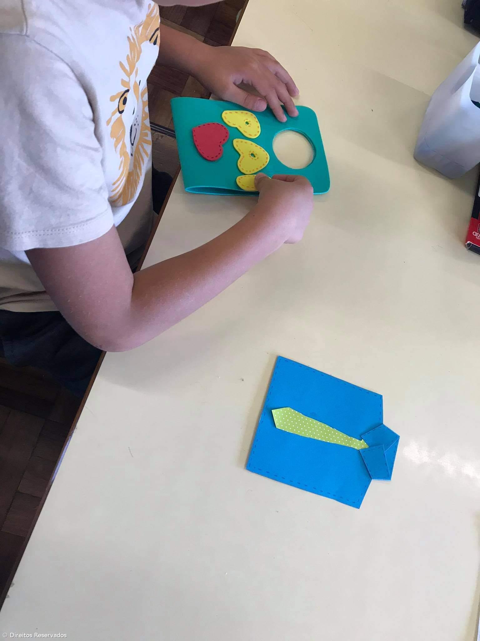 Crianças homenageiam pai pela expressão plástica – Imagem 8