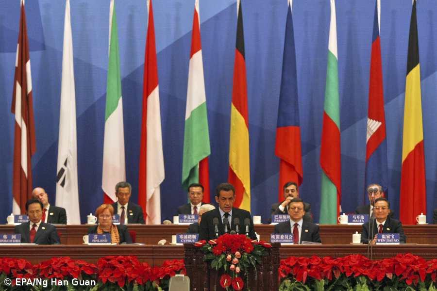 «O mundo está mal», alerta Sarkozy – Imagem 1