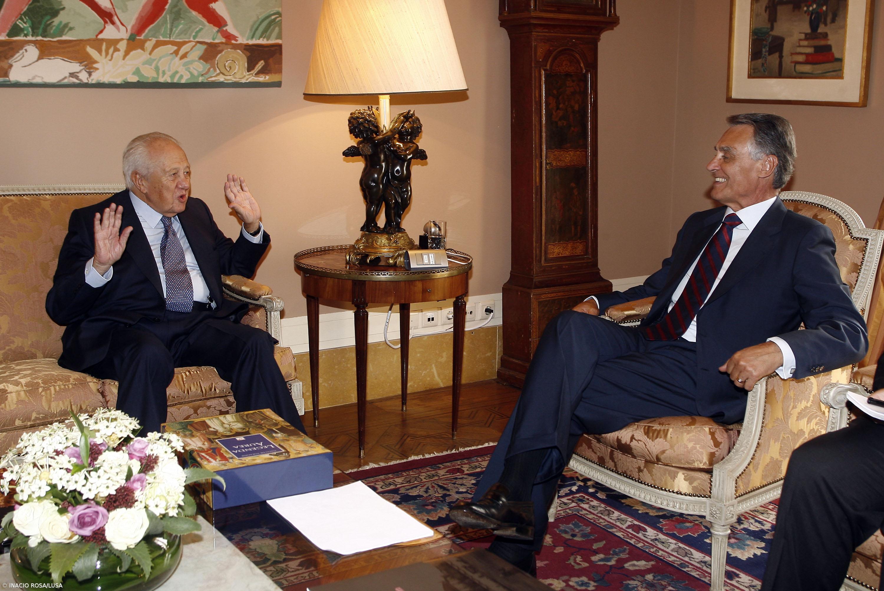 Mário Soares convida Cavaco Silva para colóquio de energia – Imagem 1