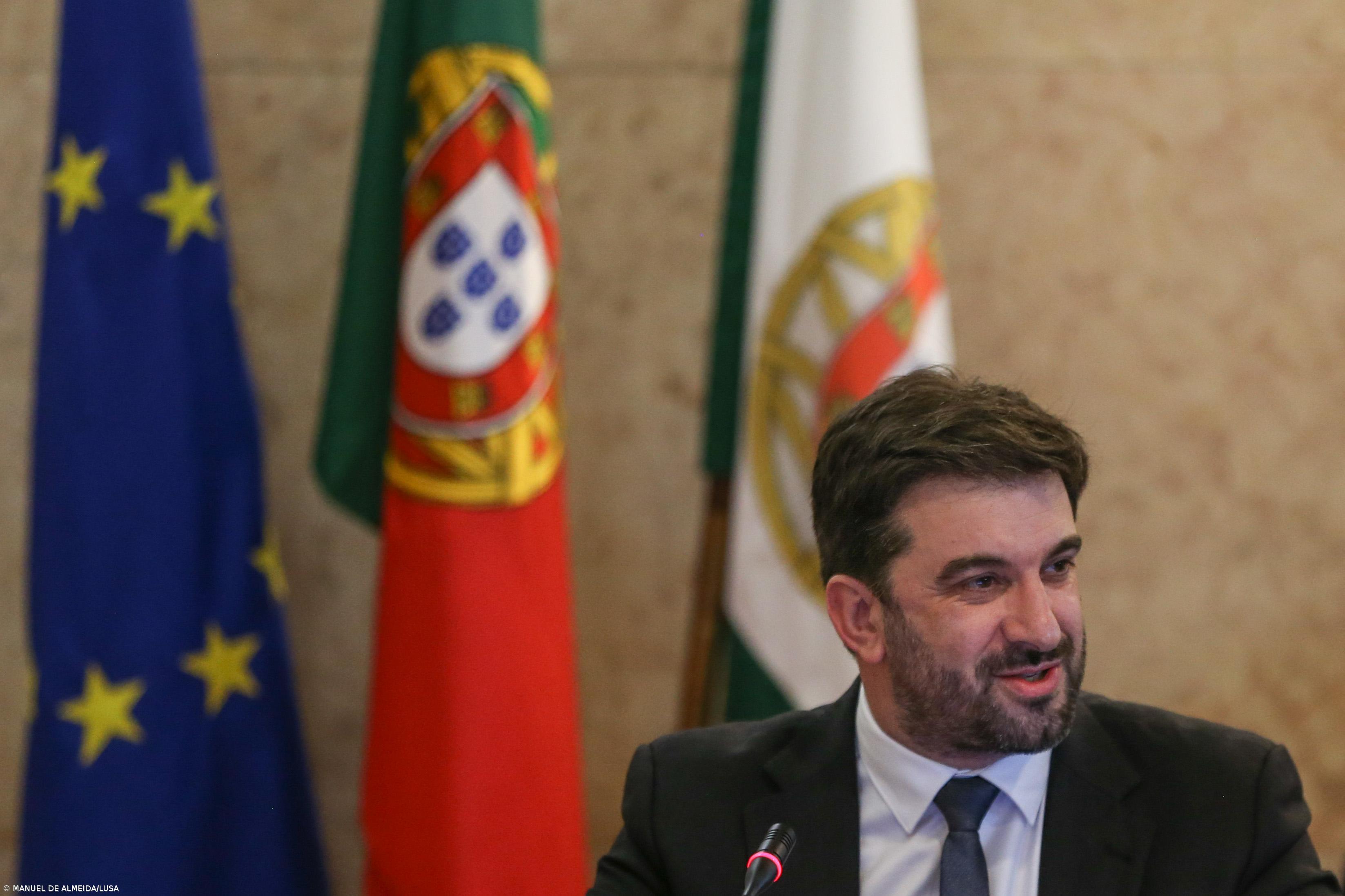 Vacinação "é um dever cívico e ato altruísta" diz ministro da Educação – Imagem 1