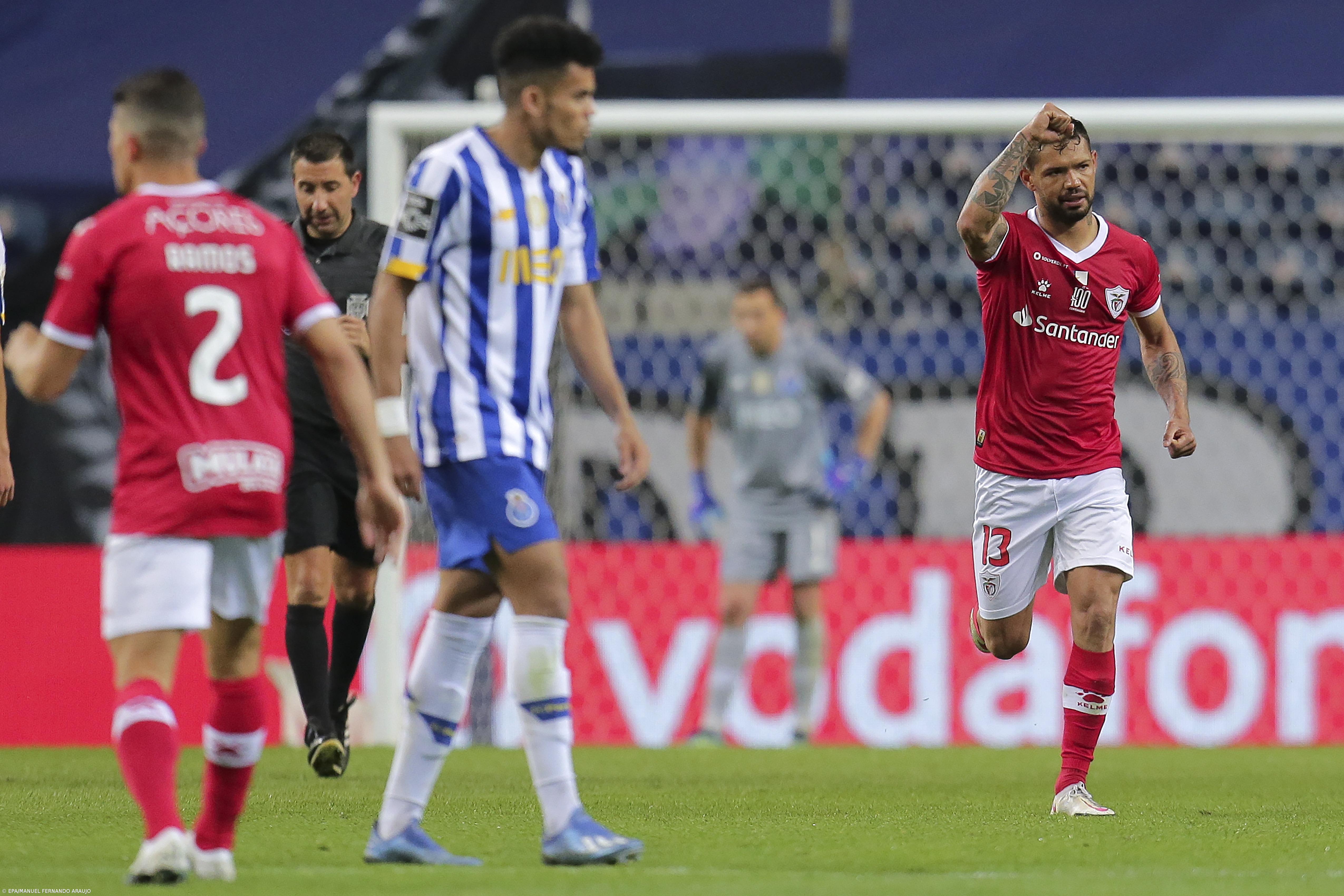 FC Porto arranca vitória nos descontos e espera deslize do líder Sporting – Imagem 1