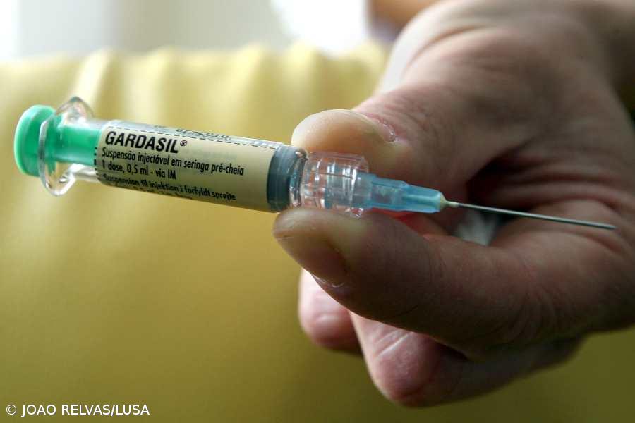 Direção Regional da Saúde recebeu louvor da Ministra da Saúde pela taxa de vacinação contra o vírus do papiloma humano – Imagem 1