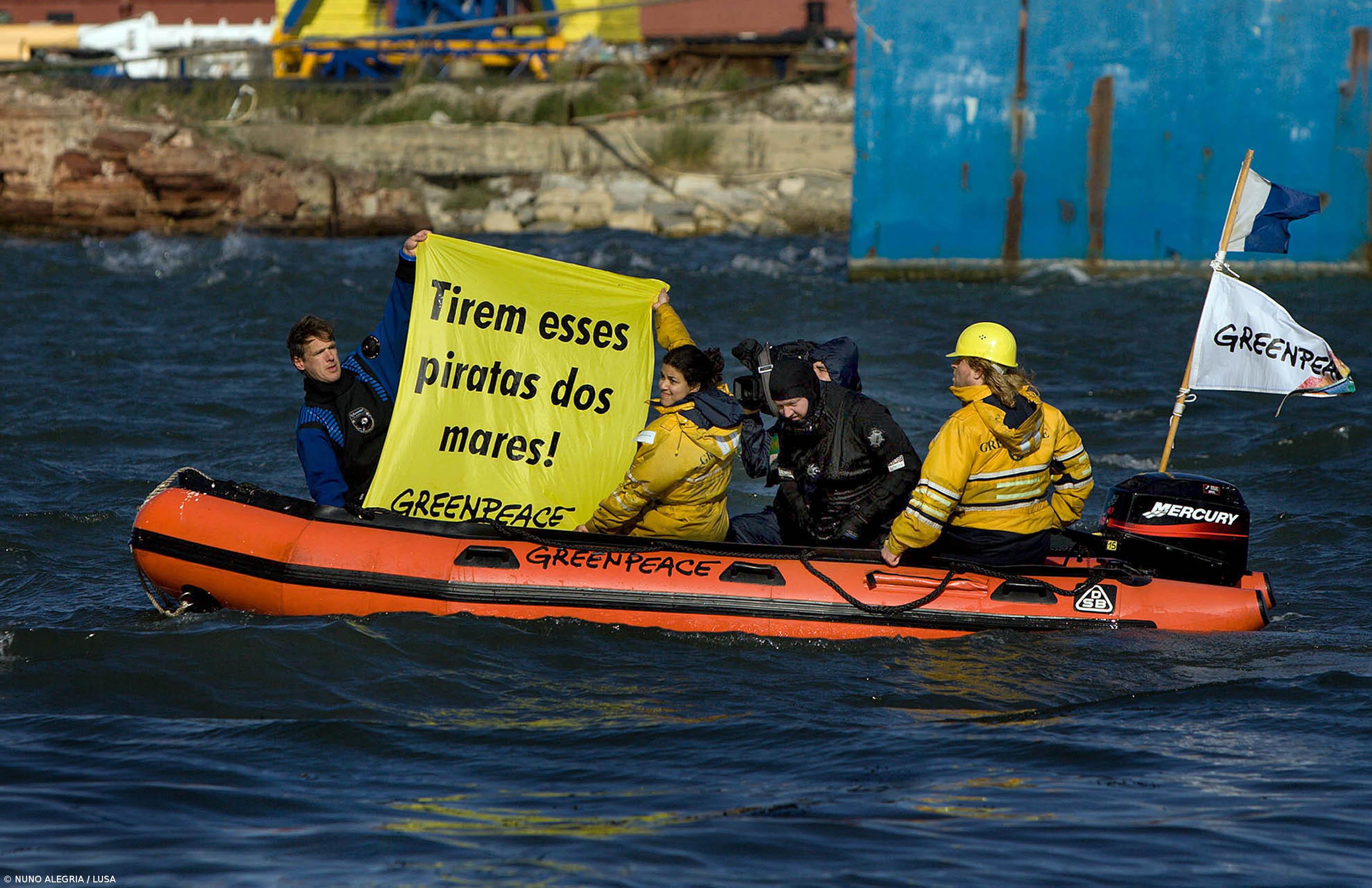Greenpeace acorrenta embarcações em Aveiro – Imagem 1