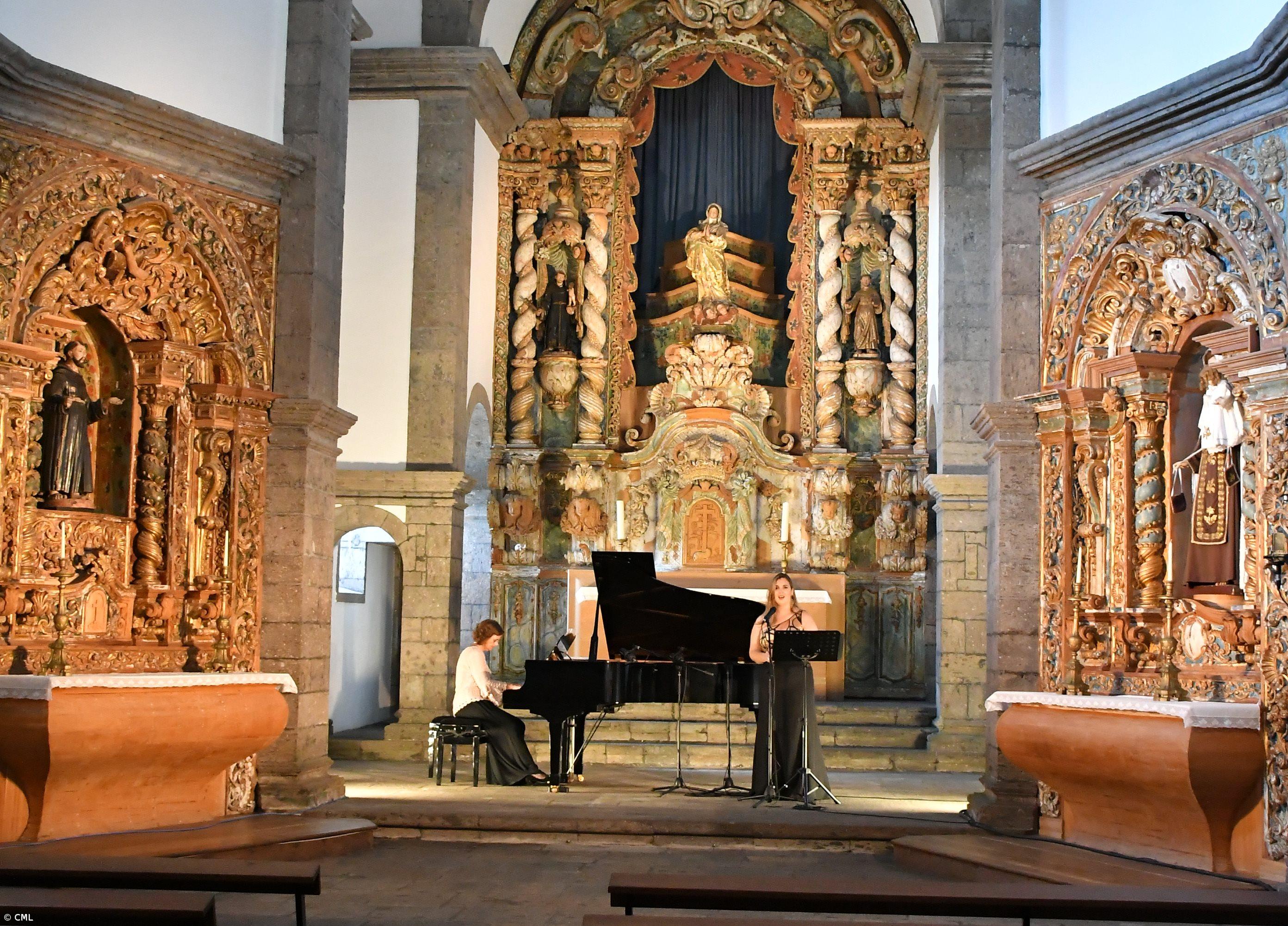 Câmara de Lagoa adquire piano de meia cauda  – Imagem 1