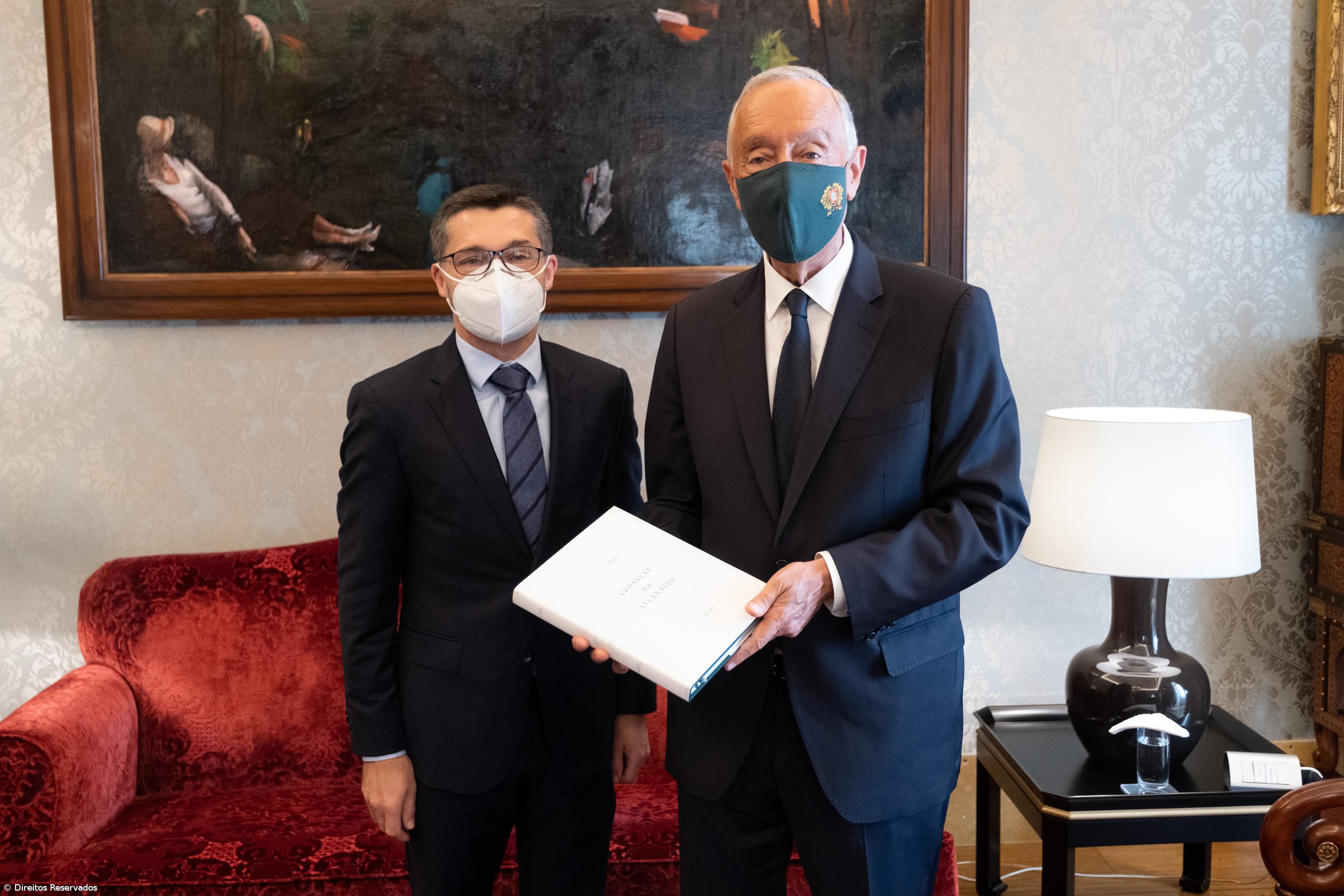 Luís Garcia convida Presidente da República para presidir à sessão solene dos 45 anos da Autonomia – Imagem 1