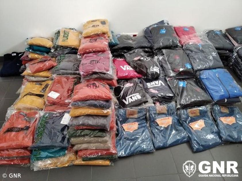 Apreensão de 175 artigos contrafeitos na Terceira – Imagem 1