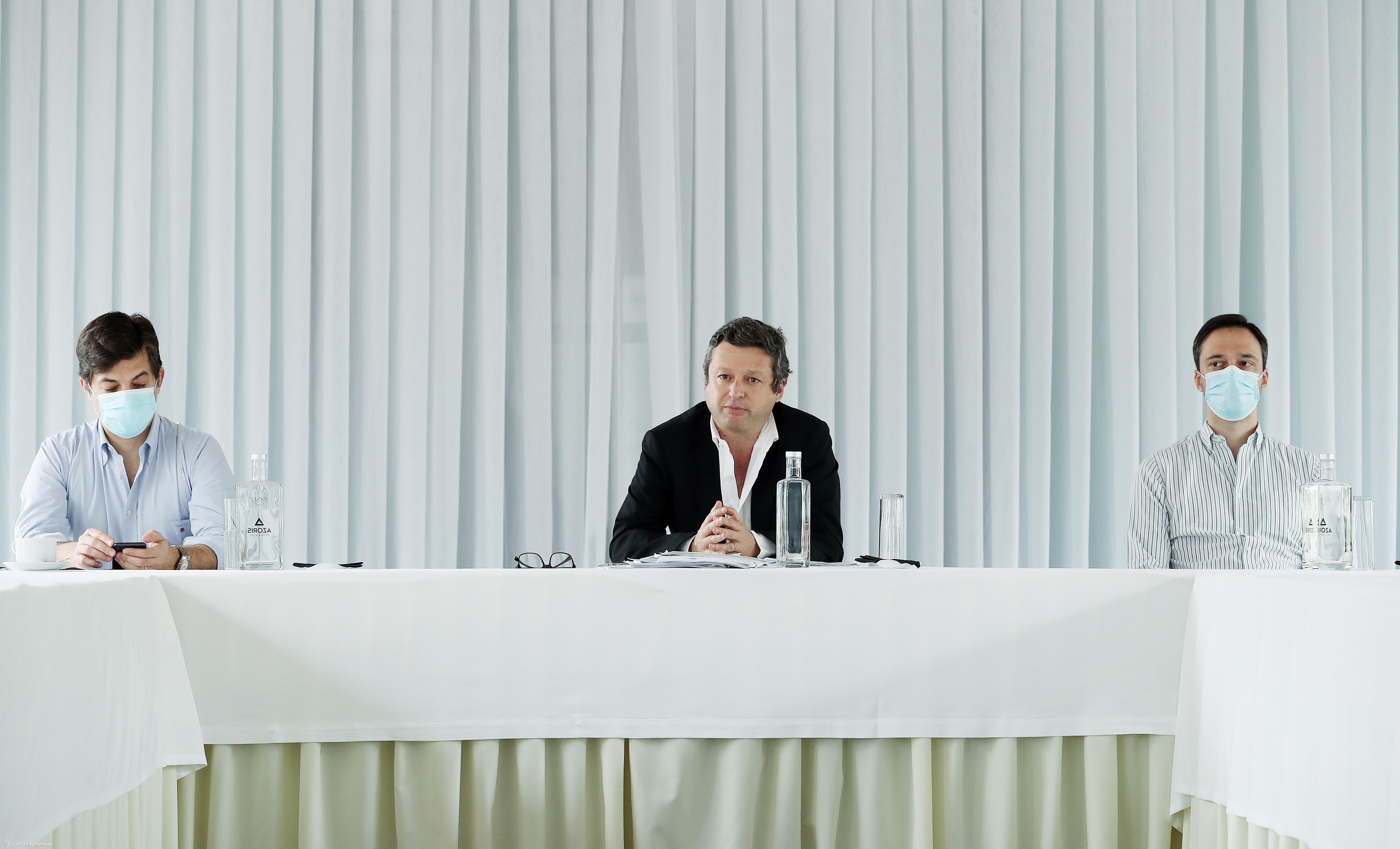 Governo dos Açores diz haver tentativas de “sabotagem” na vacinação – Imagem 1