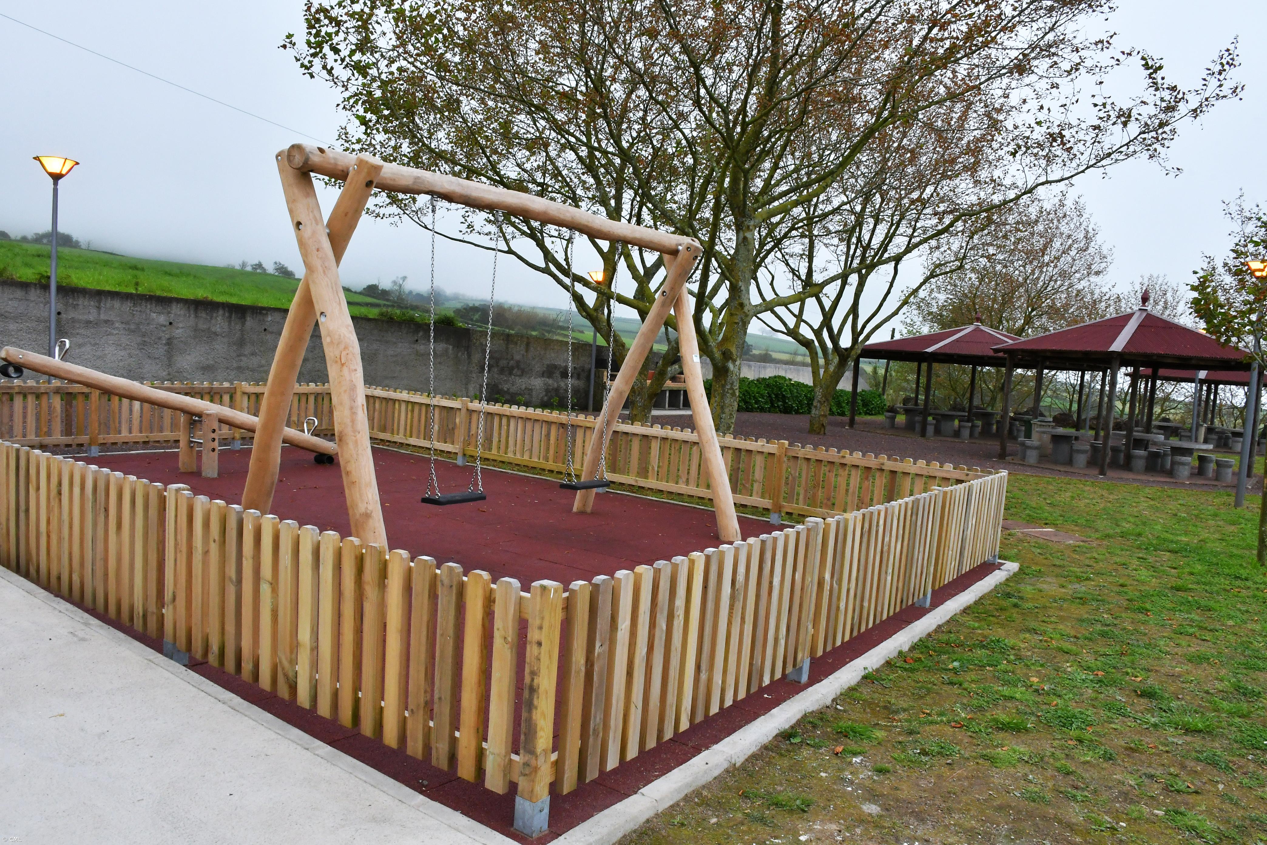 Inaugurado parque infantil nos Remédios da Lagoa  – Imagem 1