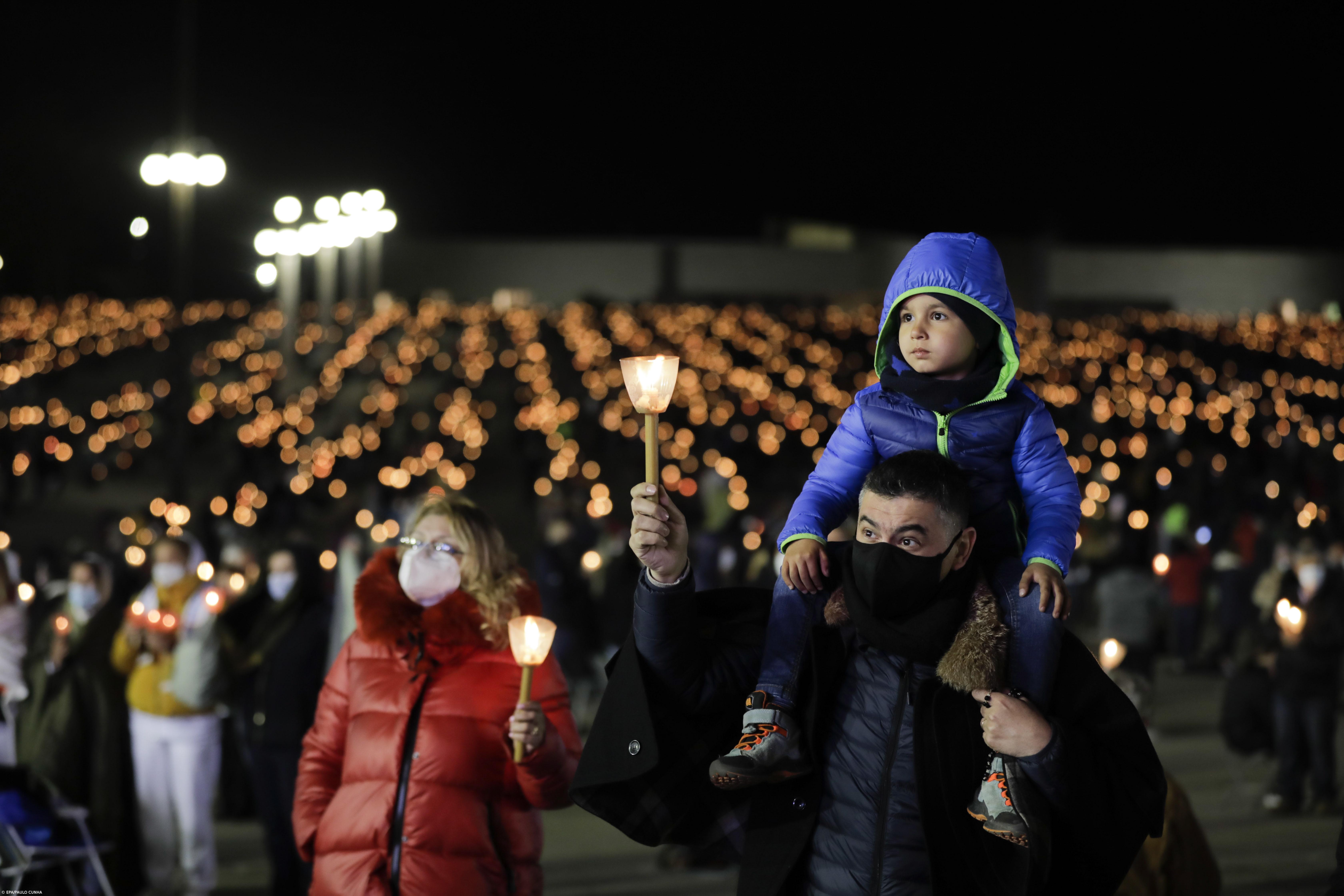 Papa diz aos peregrinos de Fátima que é momento de pedir pelo mundo inteiro – Imagem 1