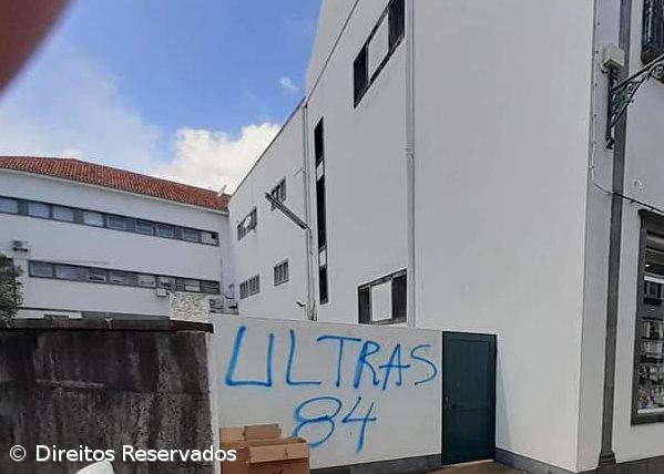 Belenenses procura “apurar internamente” atos de vandalismo cometidos na Horta – Imagem 2