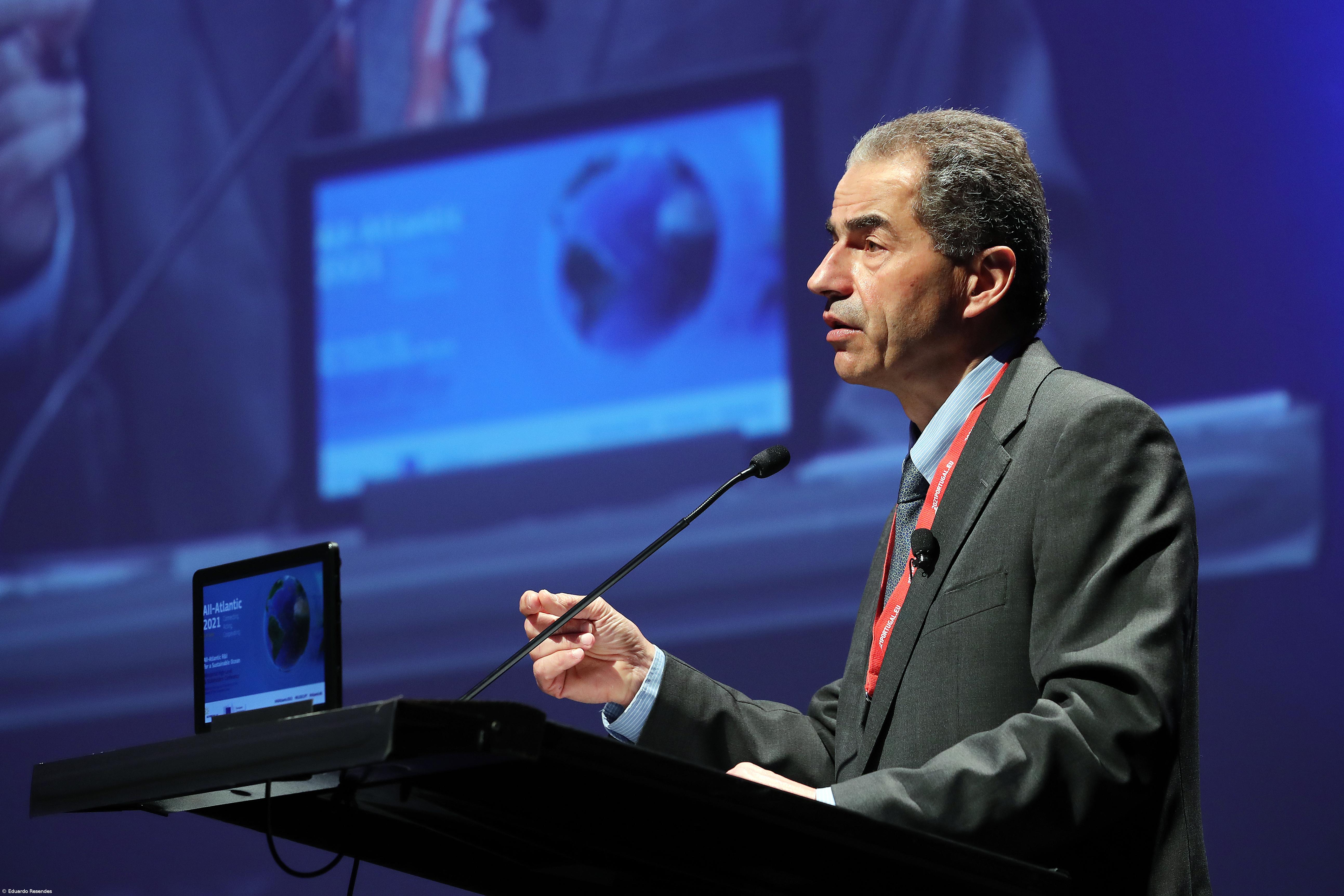 Ministro da Ciência diz que houve "incompetência" dos governos dos Açores no lançamento do porto espacial – Imagem 1