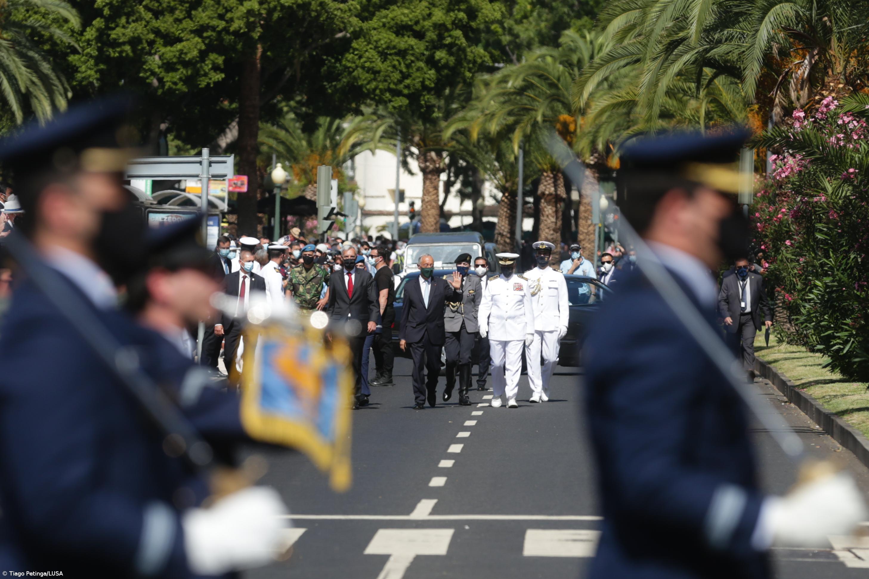 Marcelo defende melhores condições de voto para emigrantes e "mais aposta no mar" – Imagem 1