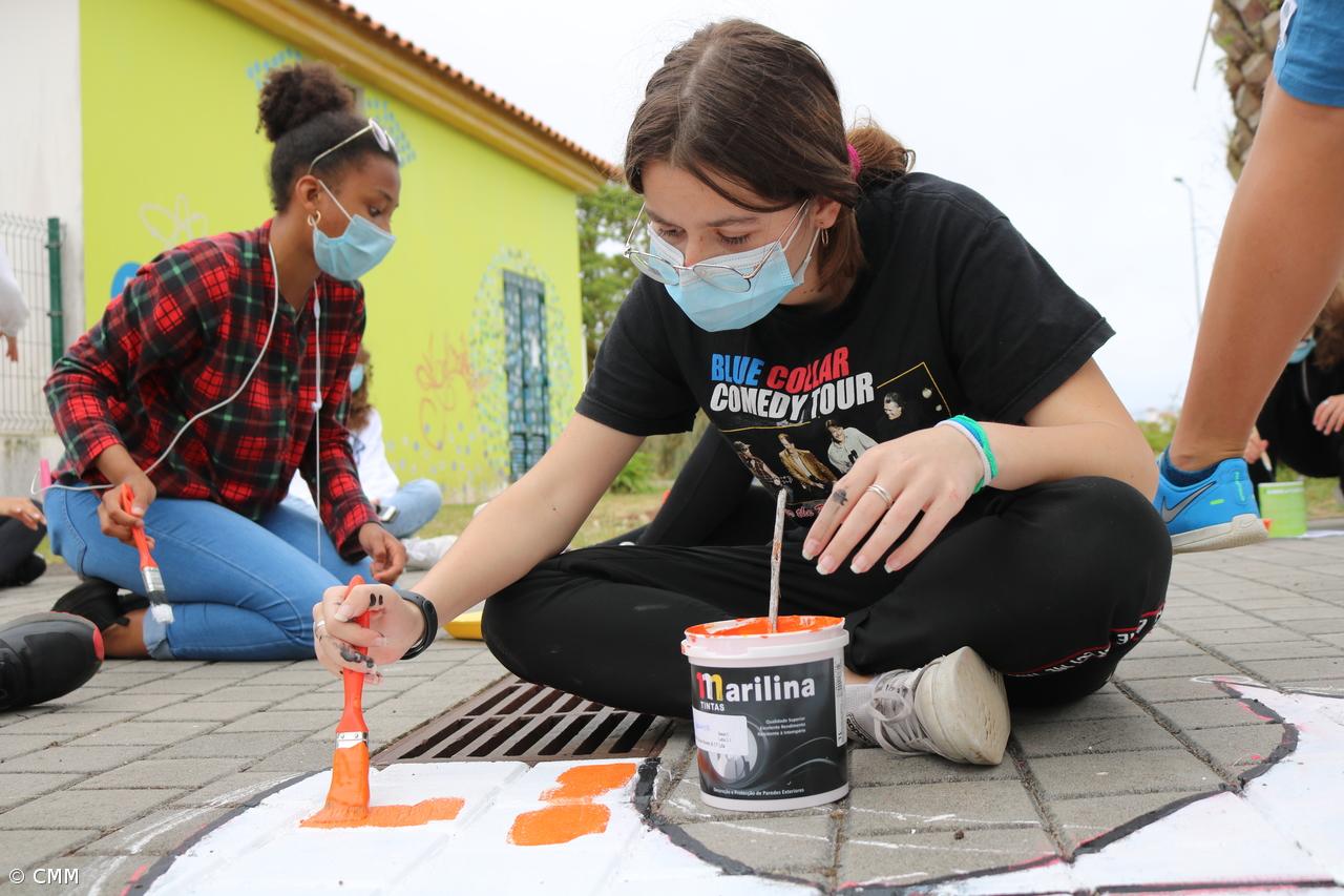 'O Mar Começa Aqui’ dá cor às ruas da Madalena  – Imagem 1