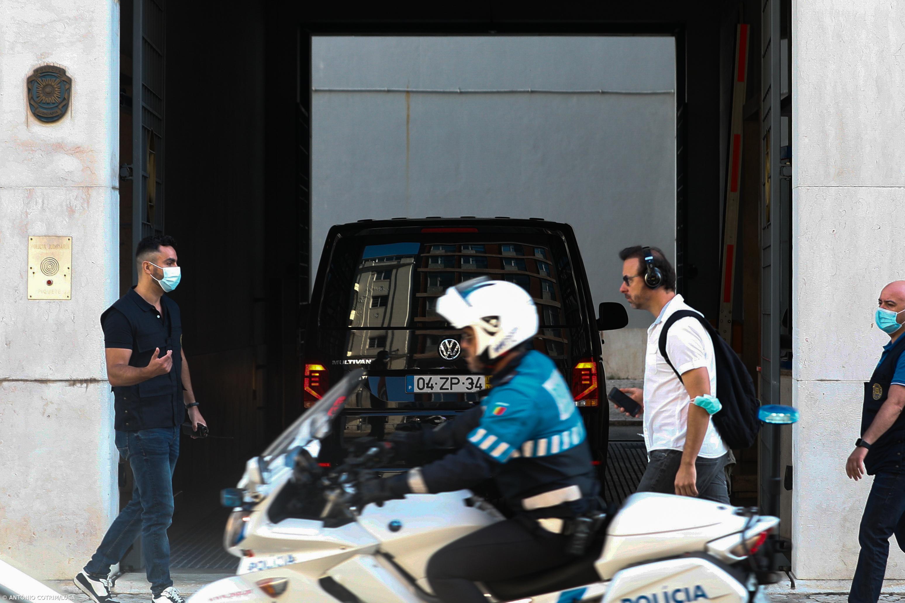 Vieira já chegou ao tribunal para prosseguir interrogatório – Imagem 1