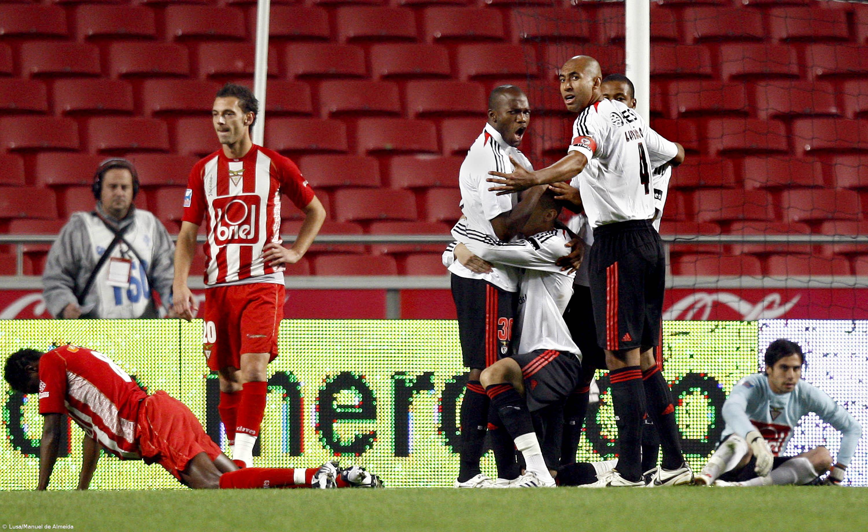 Benfica resolve eliminatória com três golos em meia hora – Imagem 1