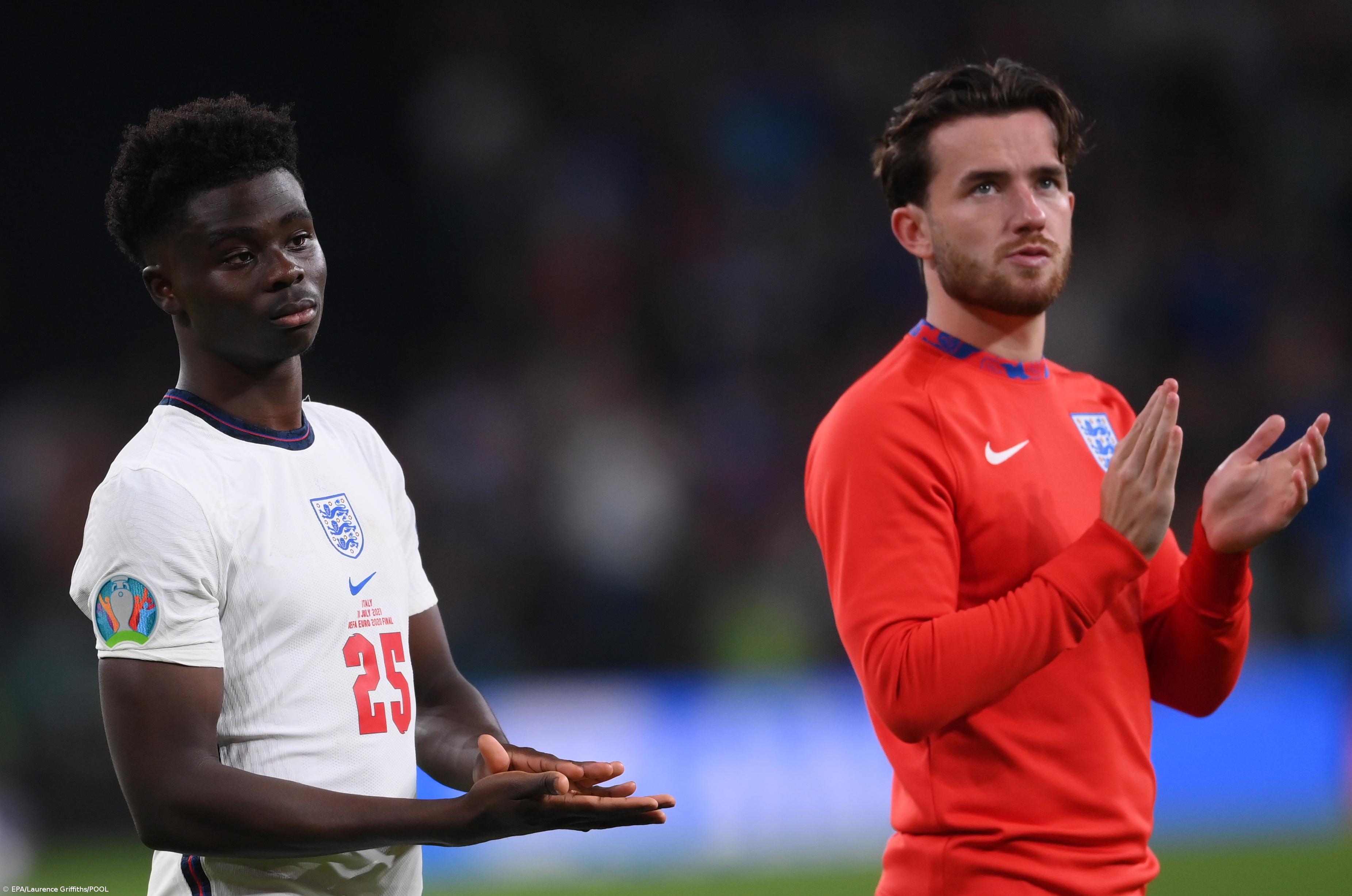 Saka lamenta insultos e critica inação das empresas proprietárias de redes sociais – Imagem 1