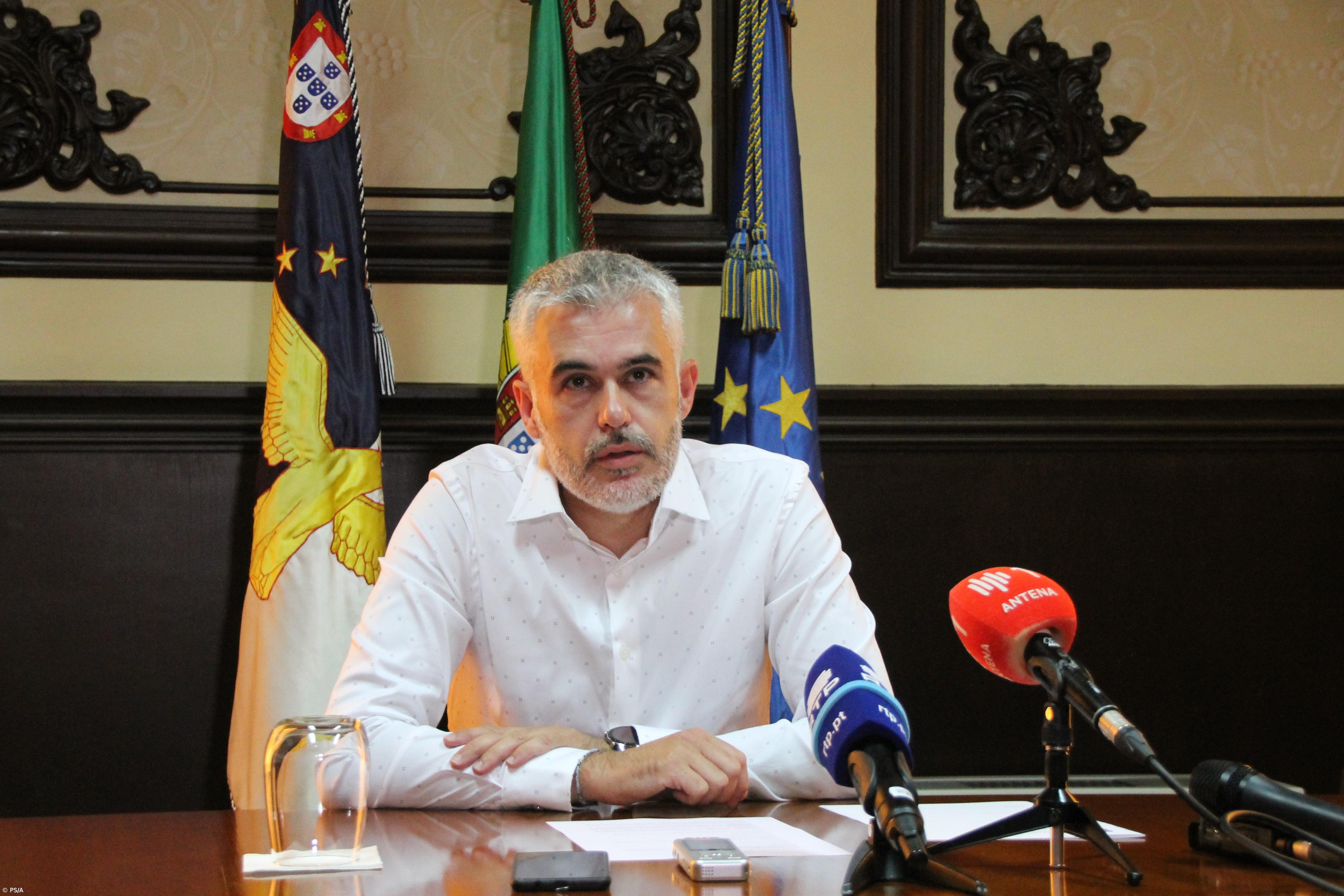 PS/Açores critica nova matriz de risco e defende vacinação em crianças – Imagem 1