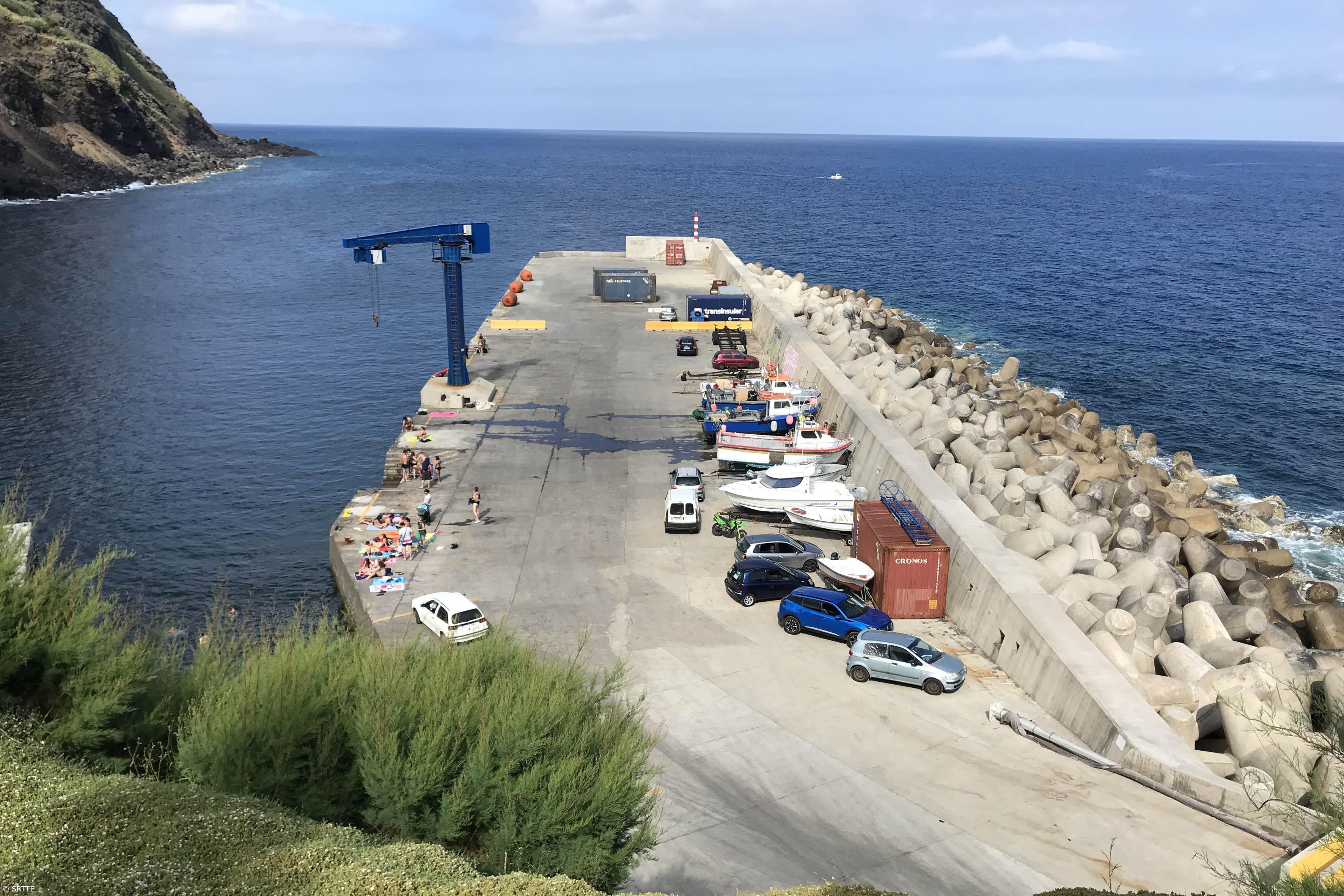 PS/Açores critica "mais uma falha" na descarga de mercadorias na ilha do Corvo – Imagem 1