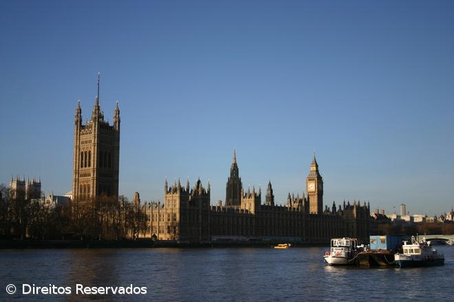 Menino britânico em coma desde abril morreu – Imagem 1