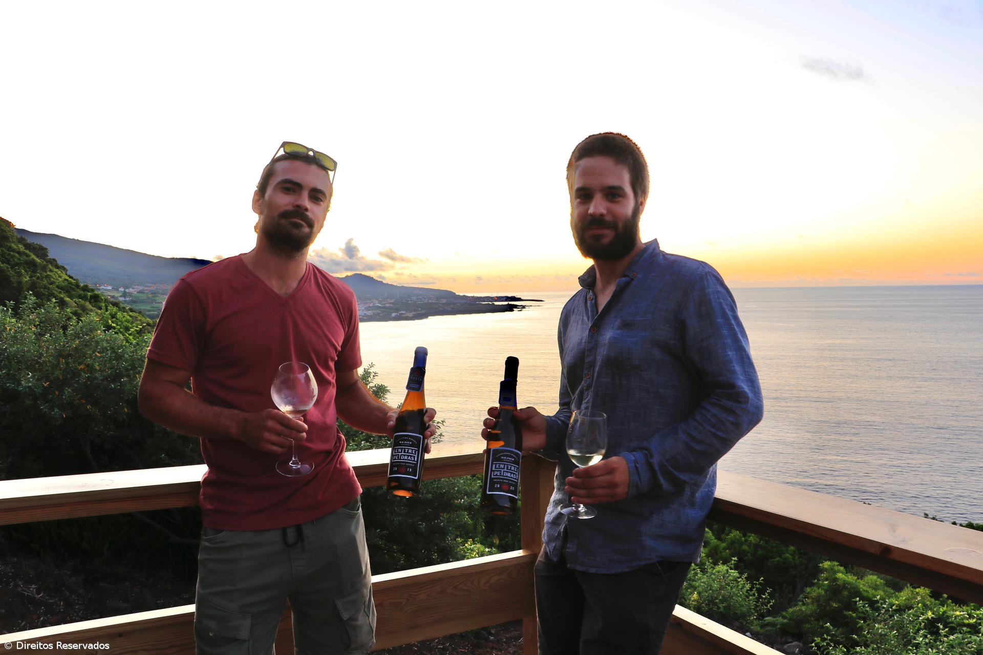 Projeto ‘Entre Pedras’ coloca no mercado novos vinhos do Pico – Imagem 1