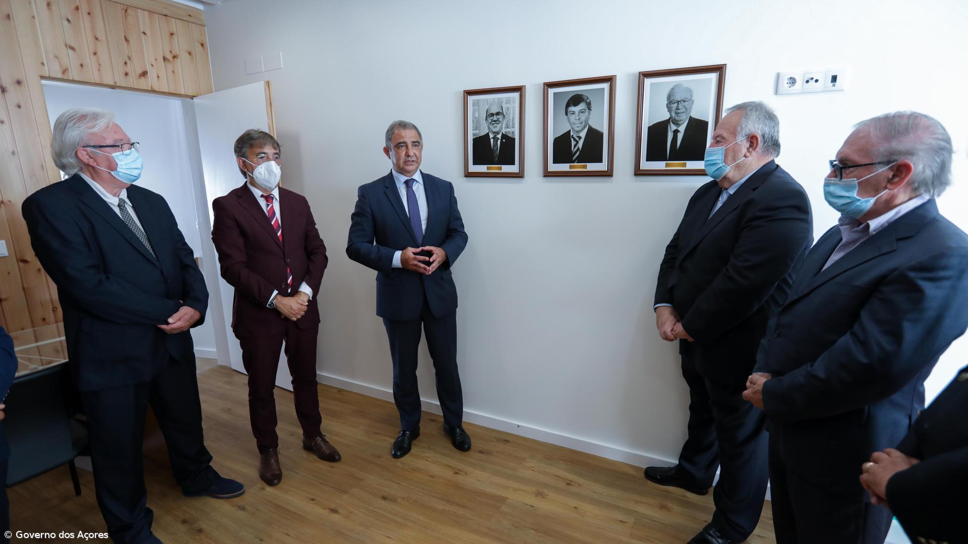 “Poder Local é essencial para o desenvolvimento da Democracia”, diz José Manuel Bolieiro – Imagem 1