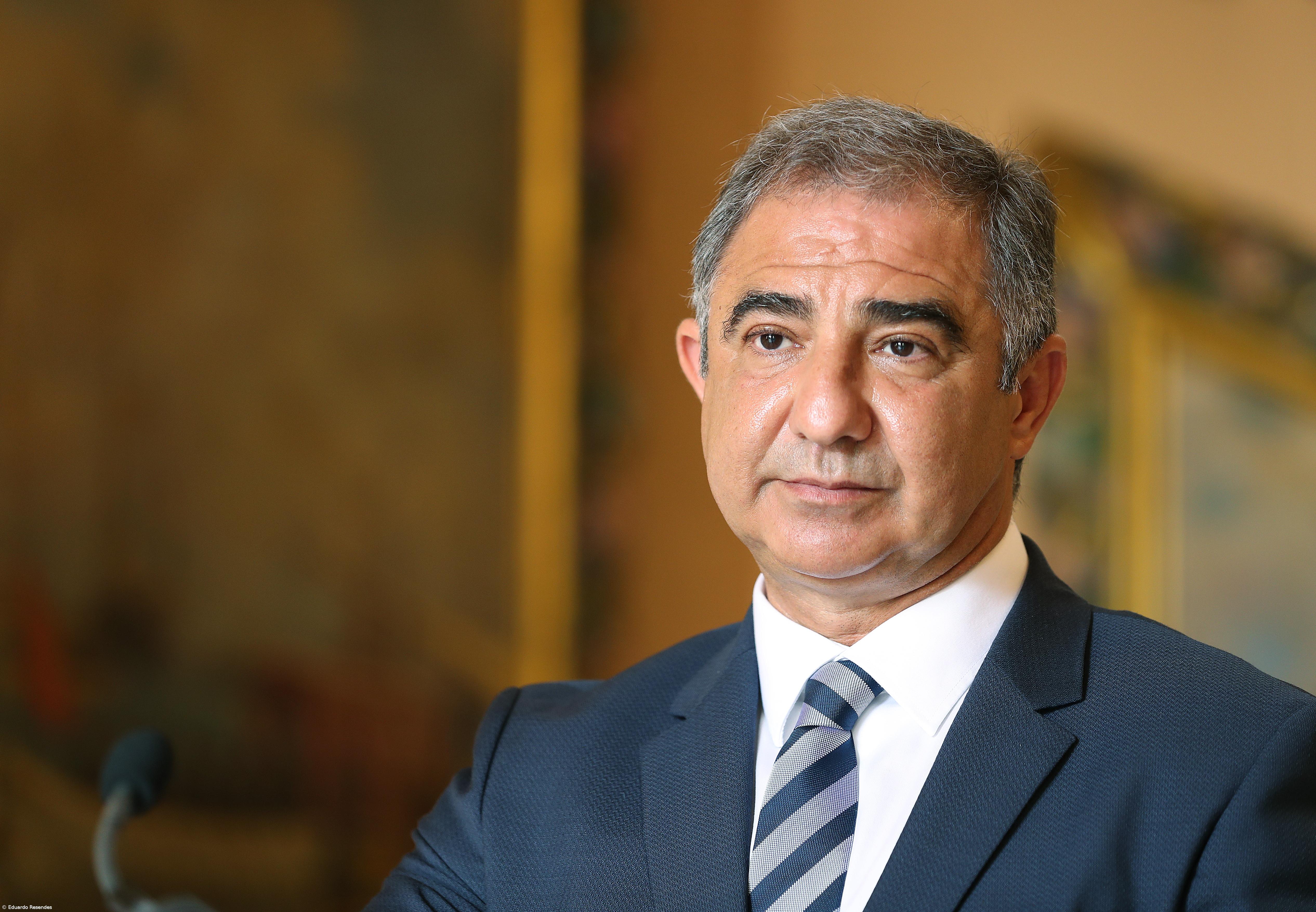 Todas as “soluções possíveis estão em aberto” quanto ao futuro da SATA – Imagem 1