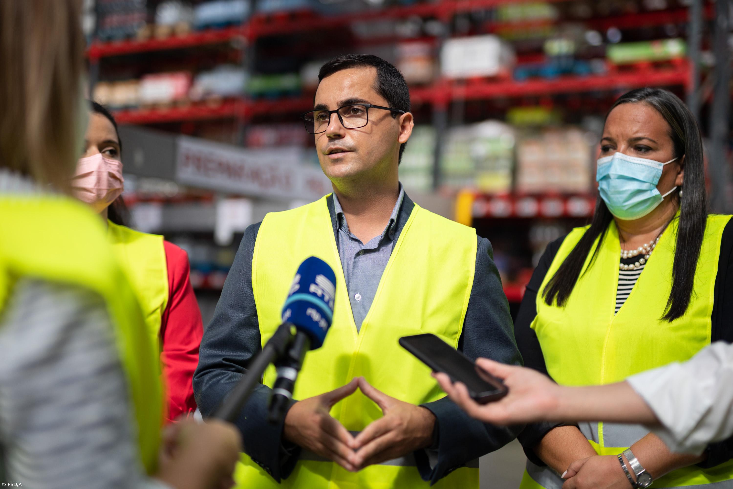 Governo Regional privilegiou estágios em empresas para responder à falta de mão de obra, diz PSD/Açores – Imagem 1