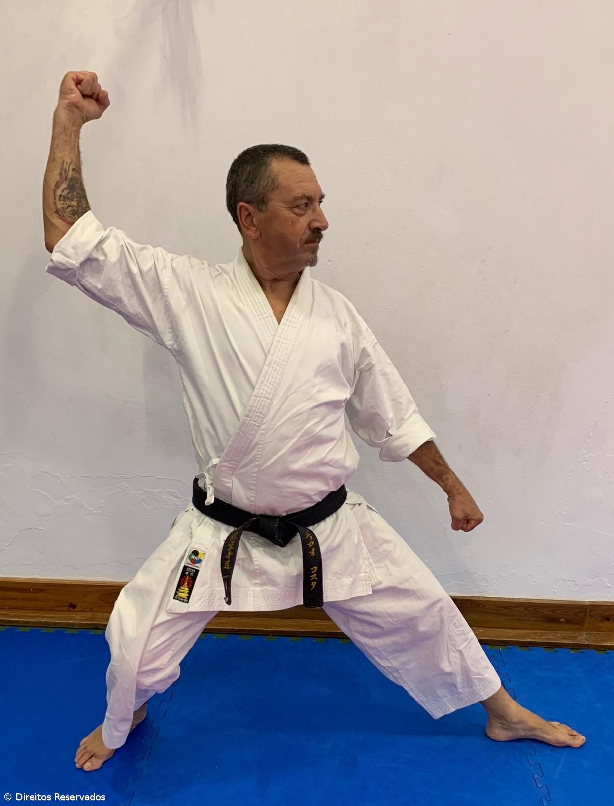 Família karateca angrense em festa – Imagem 1