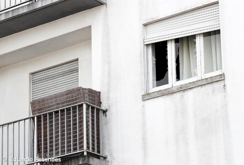 Momentos de pânico na rua de Lisboa, em Ponta Delgada, após disparos de espingarda (com fotos) – Imagem 3