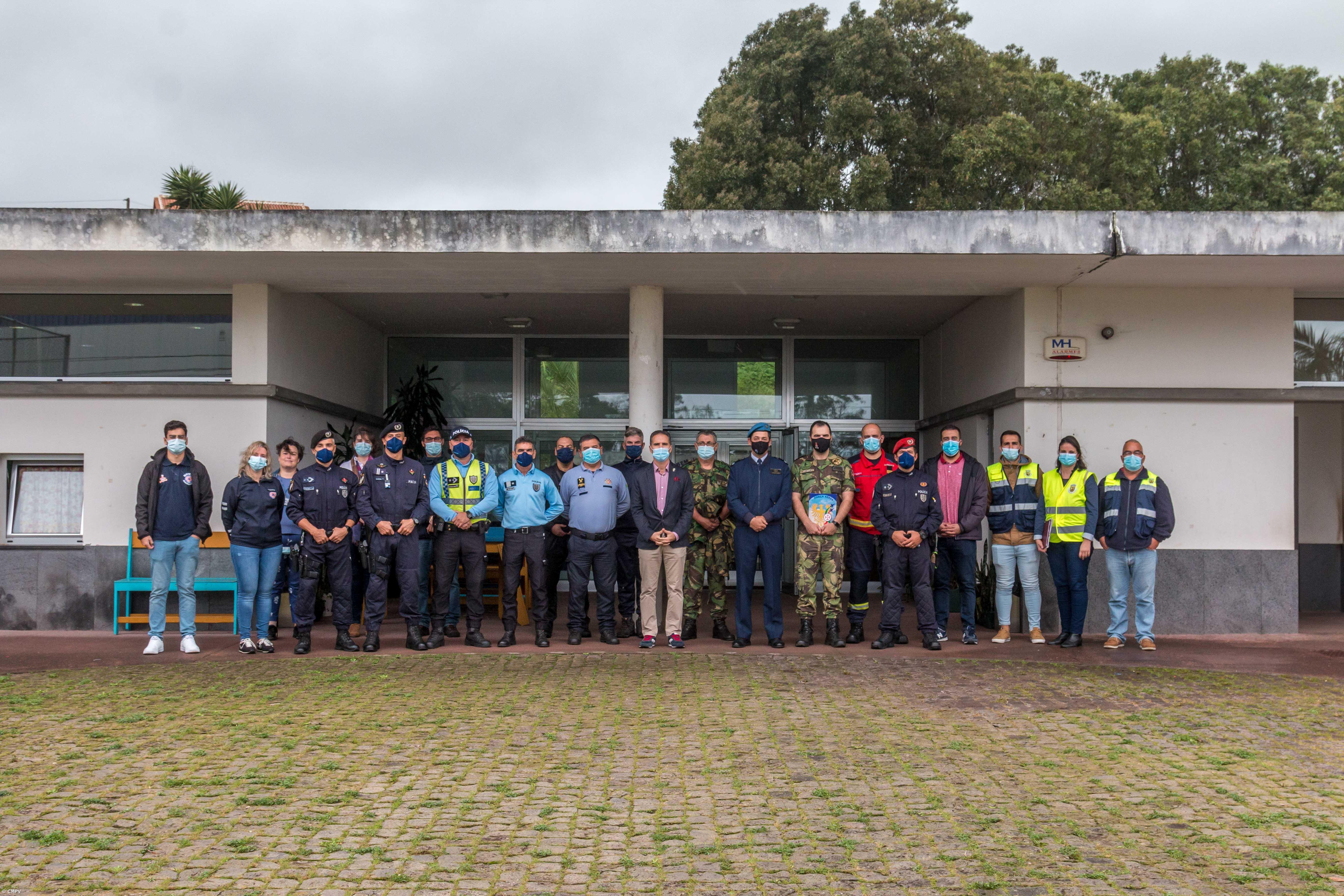 Escola da Fonte do Bastardo promove simulacro "A Terra Treme" para formar alunos para a autoproteção – Imagem 1