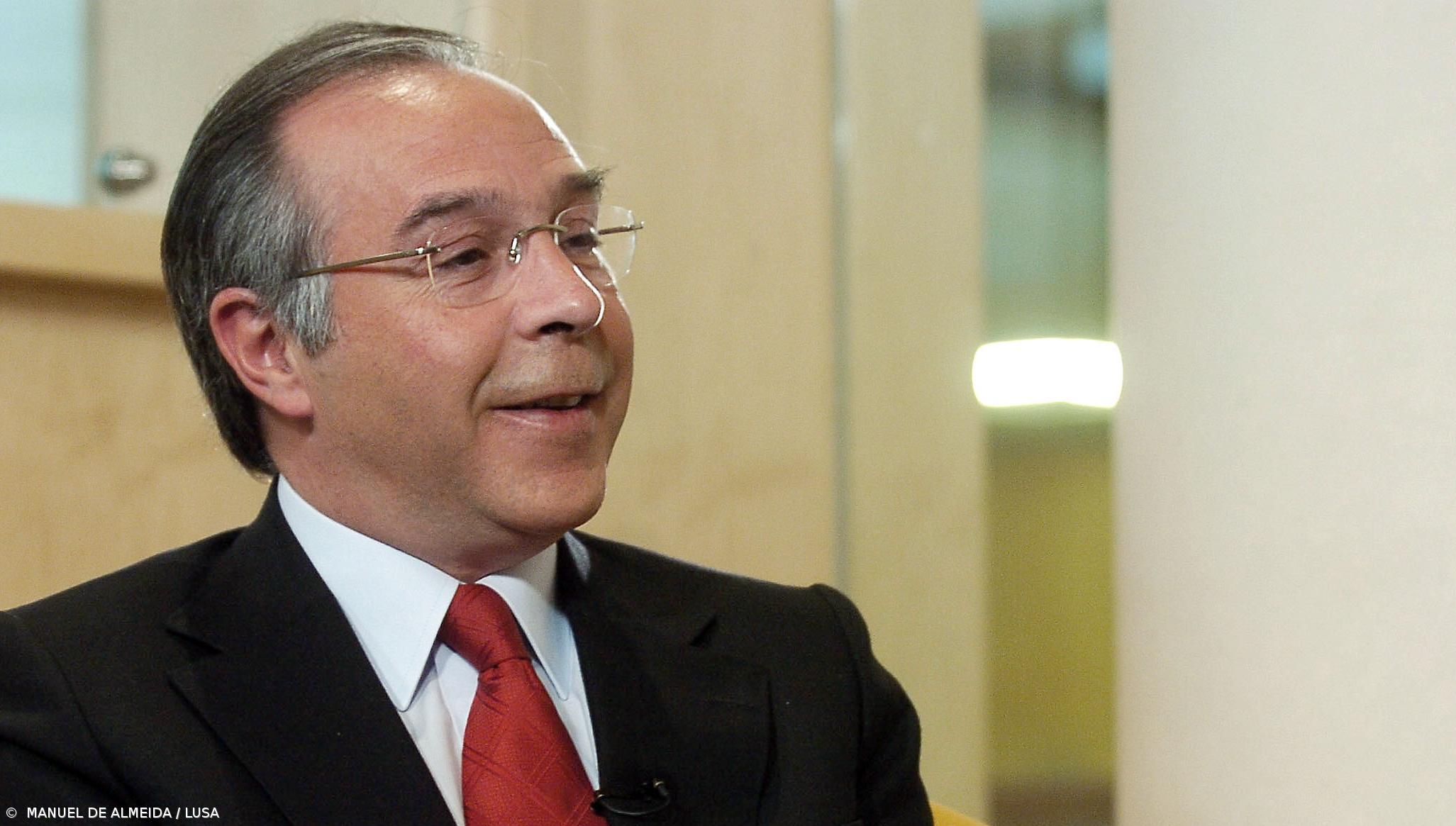 Marques Mendes acusa Menezes de baixar o nível do debate  – Imagem 1