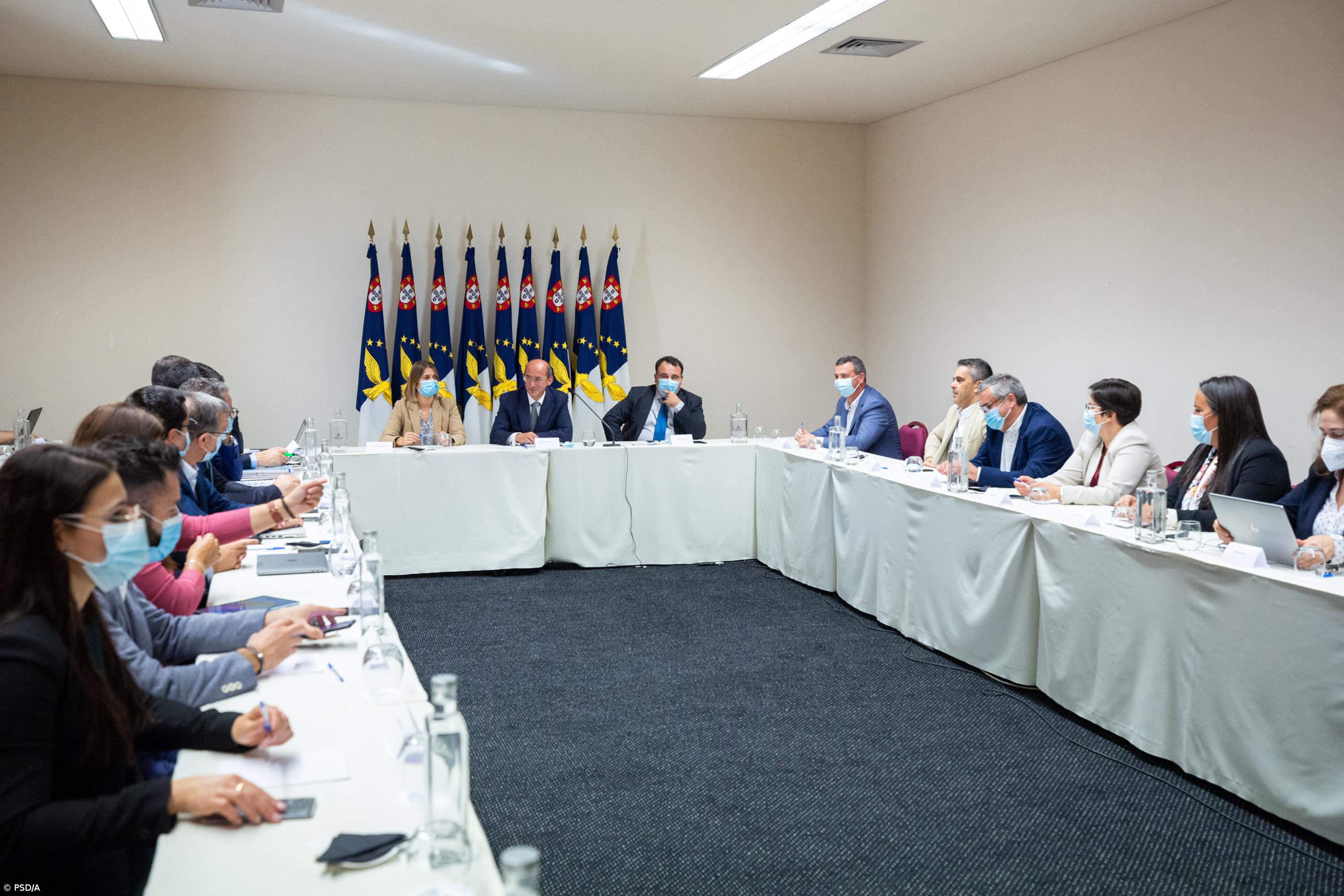 PSD, CDS-PP e PPM acusam PS/Açores de “fomentar confusão” sobre finanças regionais – Imagem 1