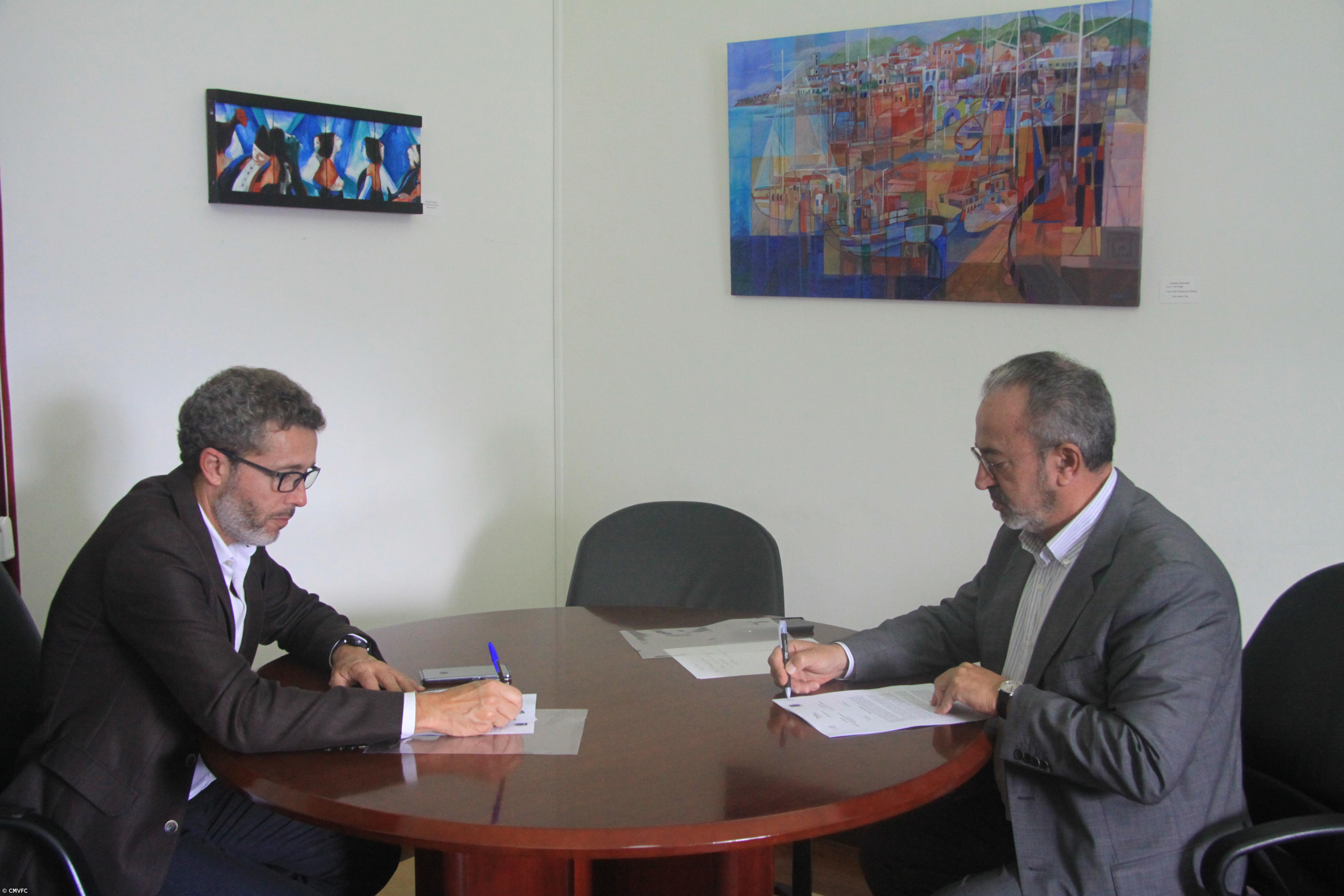 Vila Franca do Campo assina acordo de 7 ME com Instituto de Habitação – Imagem 1