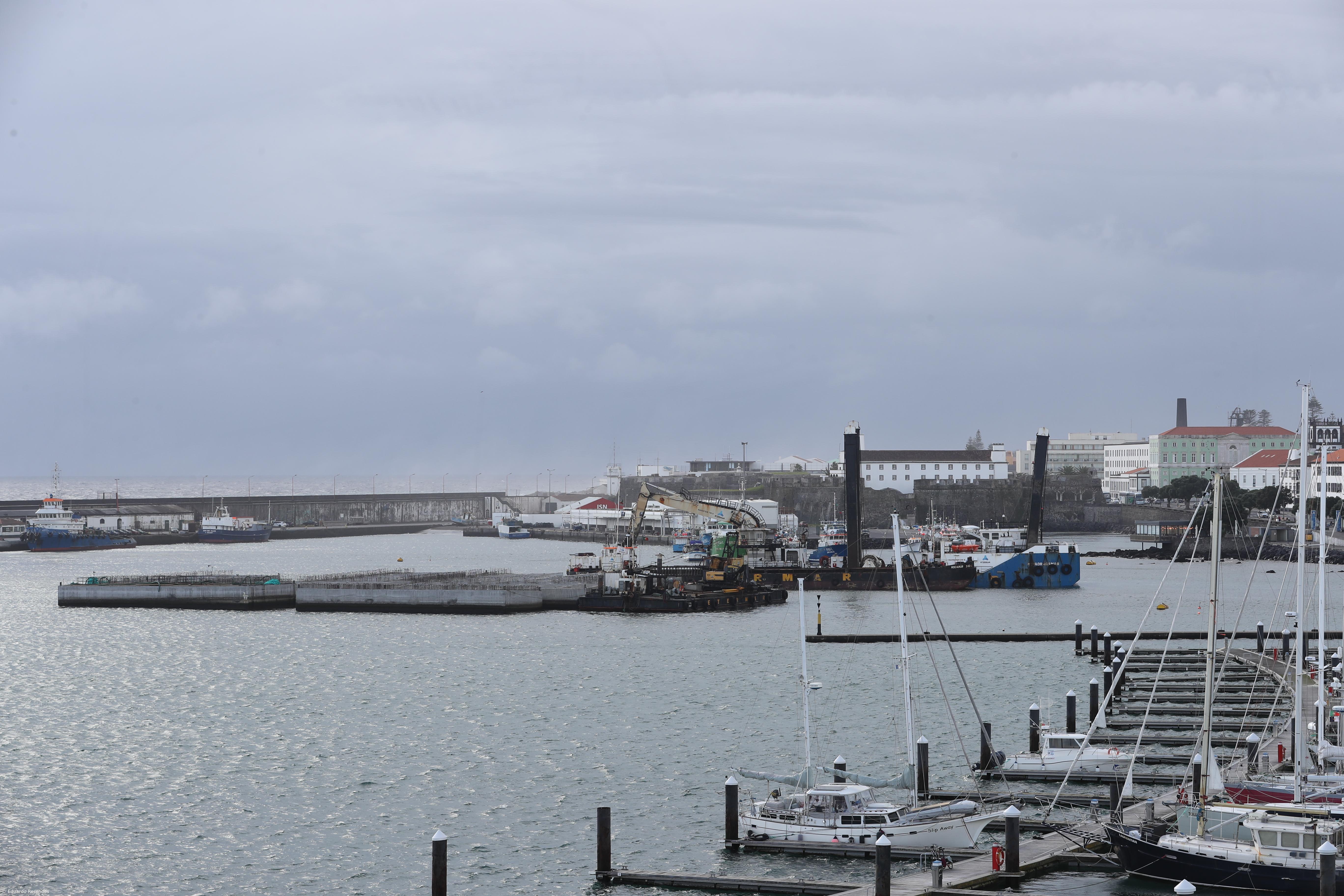 Rebentamentos no Porto geraram reclamações de 24 moradores – Imagem 1