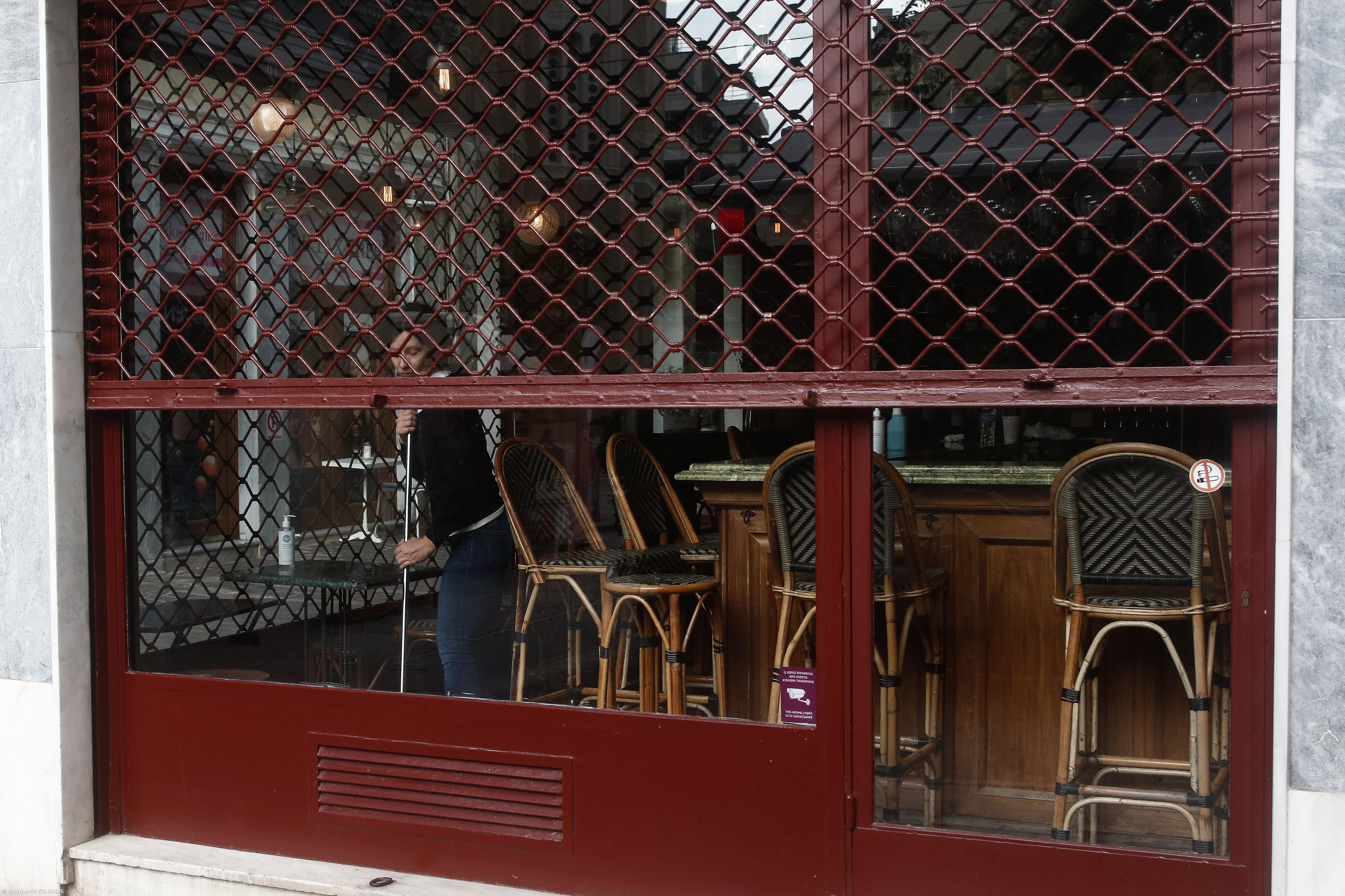 Grécia introduz novas restrições para conter aumento das infeções – Imagem 1