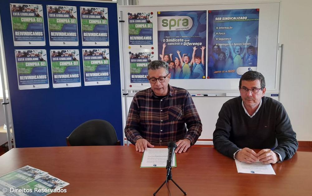 SPRA pede incentivos à fixação de docentes e mestrados para ensino 'online' nos Açores  – Imagem 1