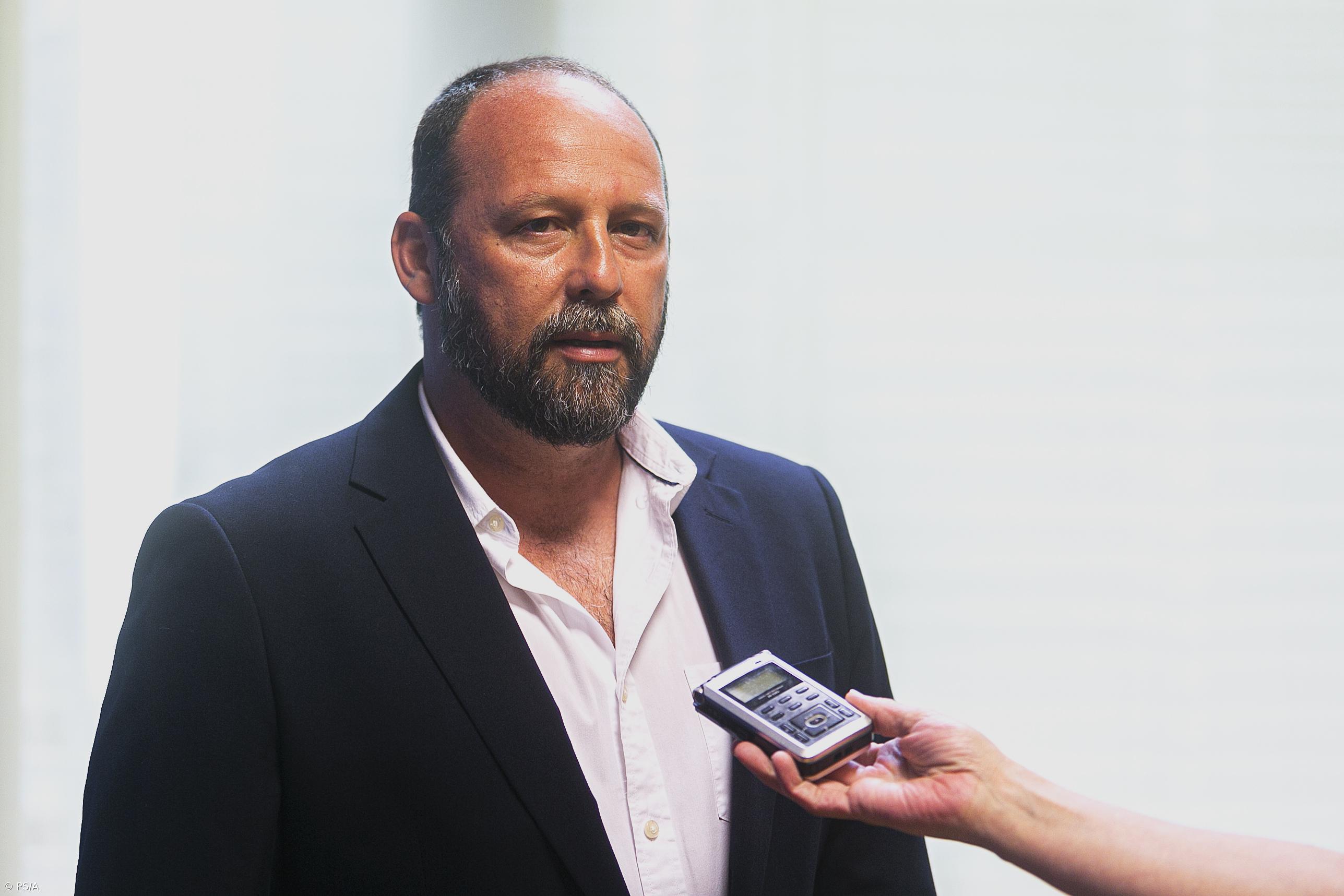 PS/Açores questiona Governo Regional sobre deslocação de médicos especialistas ao Corvo – Imagem 1