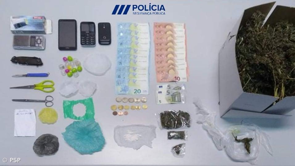 PSP apreende em São Miguel 1.154 doses de liamba e detém suspeito "em flagrante delito" – Imagem 1