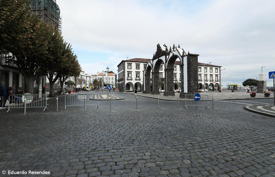 Abaixo-assinado defende encerramento de ruas de Ponta Delgada ao trânsito  – Imagem 1