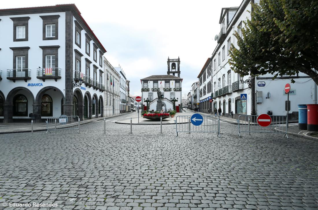 Abaixo-assinado pede “reabertura imediata” de ruas encerradas em Ponta Delgada – Imagem 2