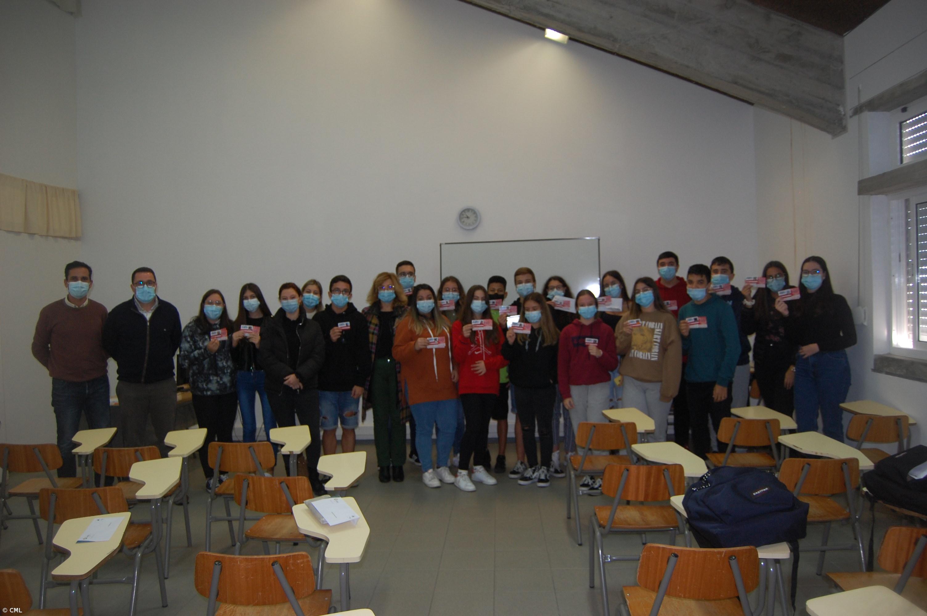 Estudantes da Escola Secundária de Lagoa receberam Cartão Jovem Municipal – Imagem 1