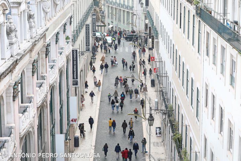 Quase 800 mil estrangeiros vivem em Portugal e 30% são brasileiros – Imagem 1